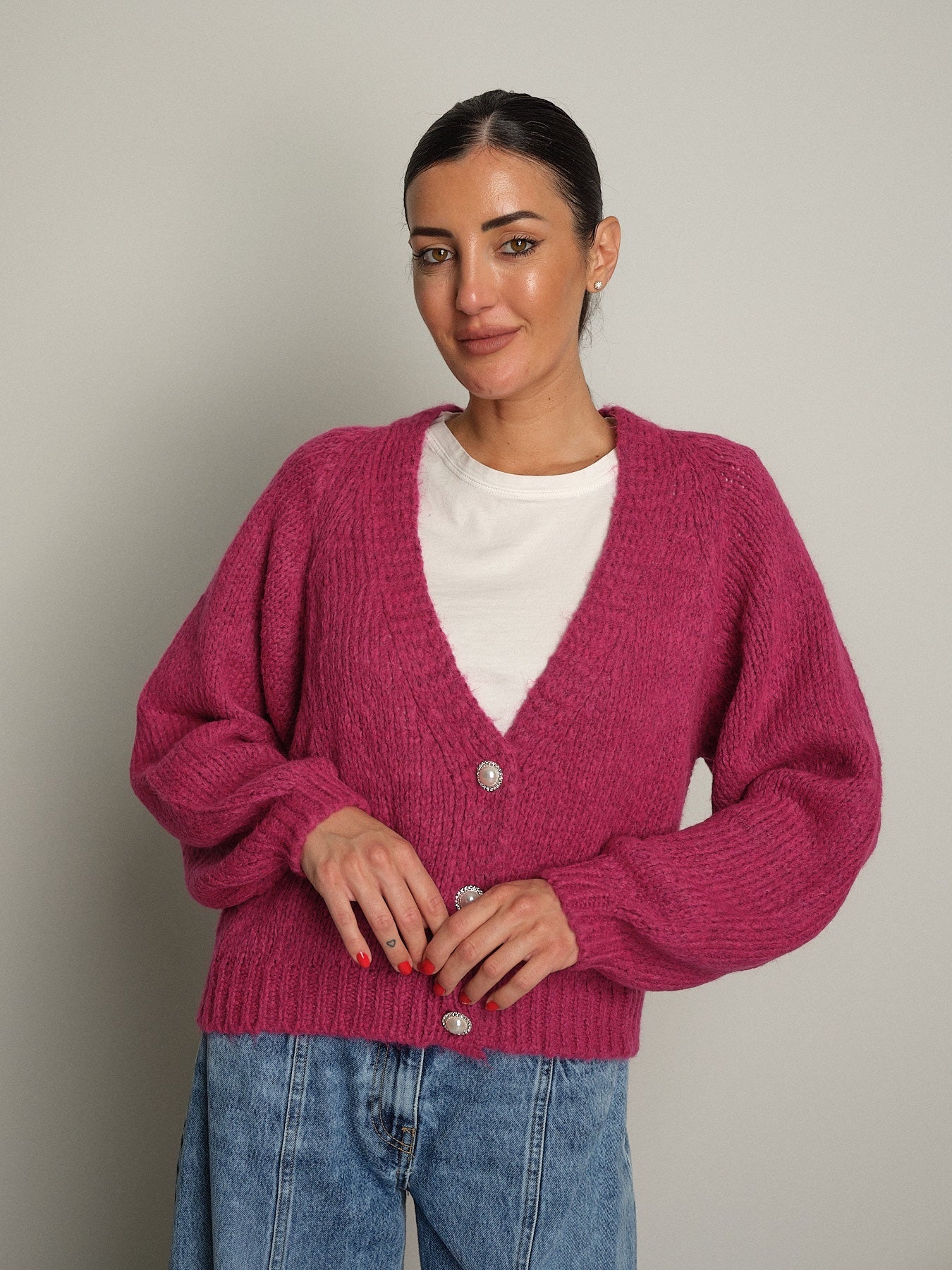 cardigan bottoni gioiello Vinaccia haveone JIT-R027;cardigan bottoni gioiello Vinaccia haveone JIT-R027 — foto 2;cardigan bottoni gioiello Vinaccia haveone JIT-R027 — foto 3;cardigan bottoni gioiello Vinaccia haveone JIT-R027 — foto 4;cardigan bottoni gioiello Vinaccia haveone JIT-R027 — foto 5;cardigan bottoni gioiello Vinaccia haveone JIT-R027 — foto 6;cardigan bottoni gioiello Vinaccia haveone JIT-R027 — foto 7
