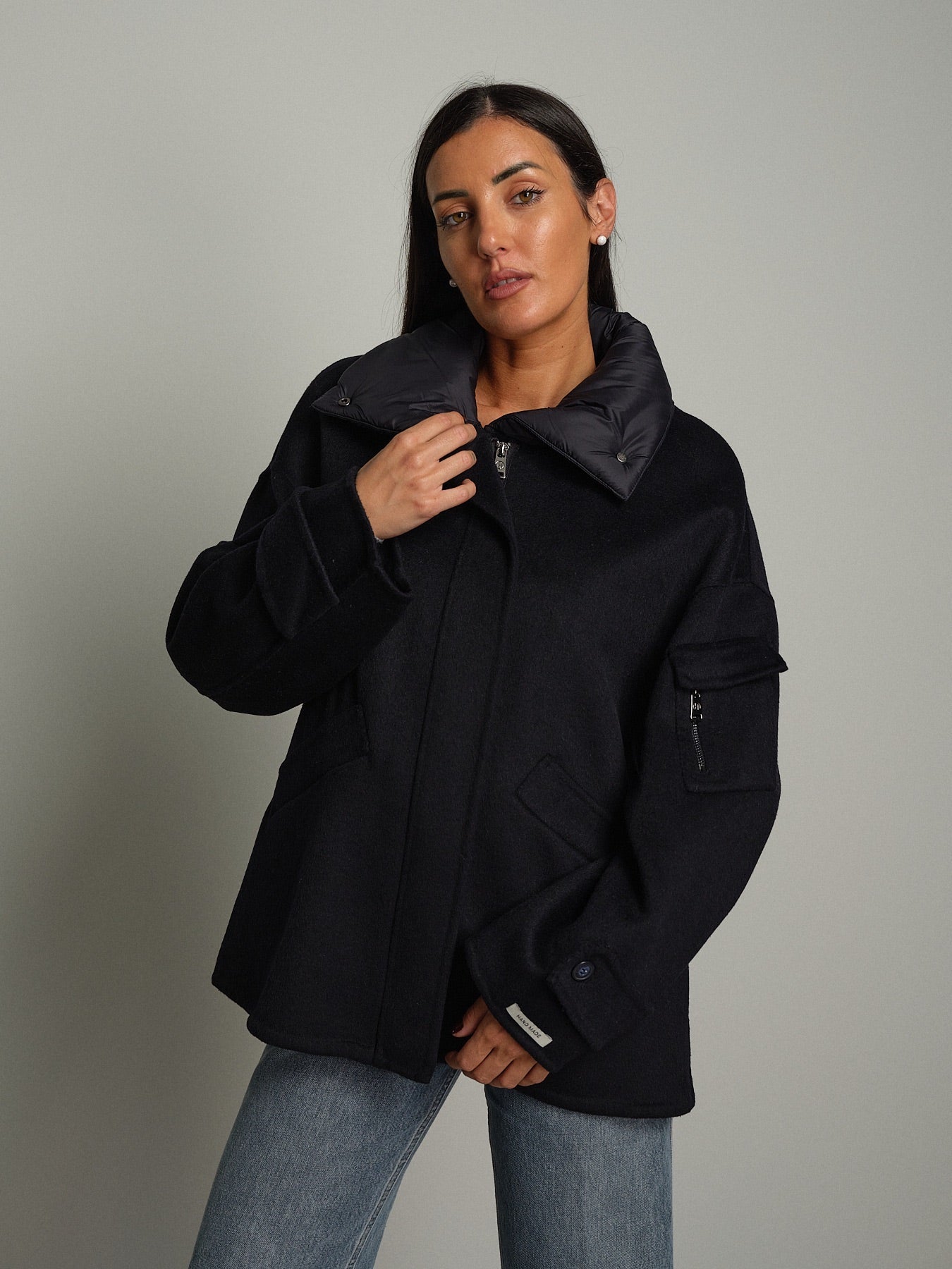 Giubbotto collo imbottito Blu-notte Haveone KCT-R018;Giubbotto collo imbottito Blu-notte Haveone KCT-R018 — foto 2;Giubbotto collo imbottito Blu-notte Haveone KCT-R018 — foto 3;Giubbotto collo imbottito Blu-notte Haveone KCT-R018 — foto 4;Giubbotto collo imbottito Blu-notte Haveone KCT-R018 — foto 5