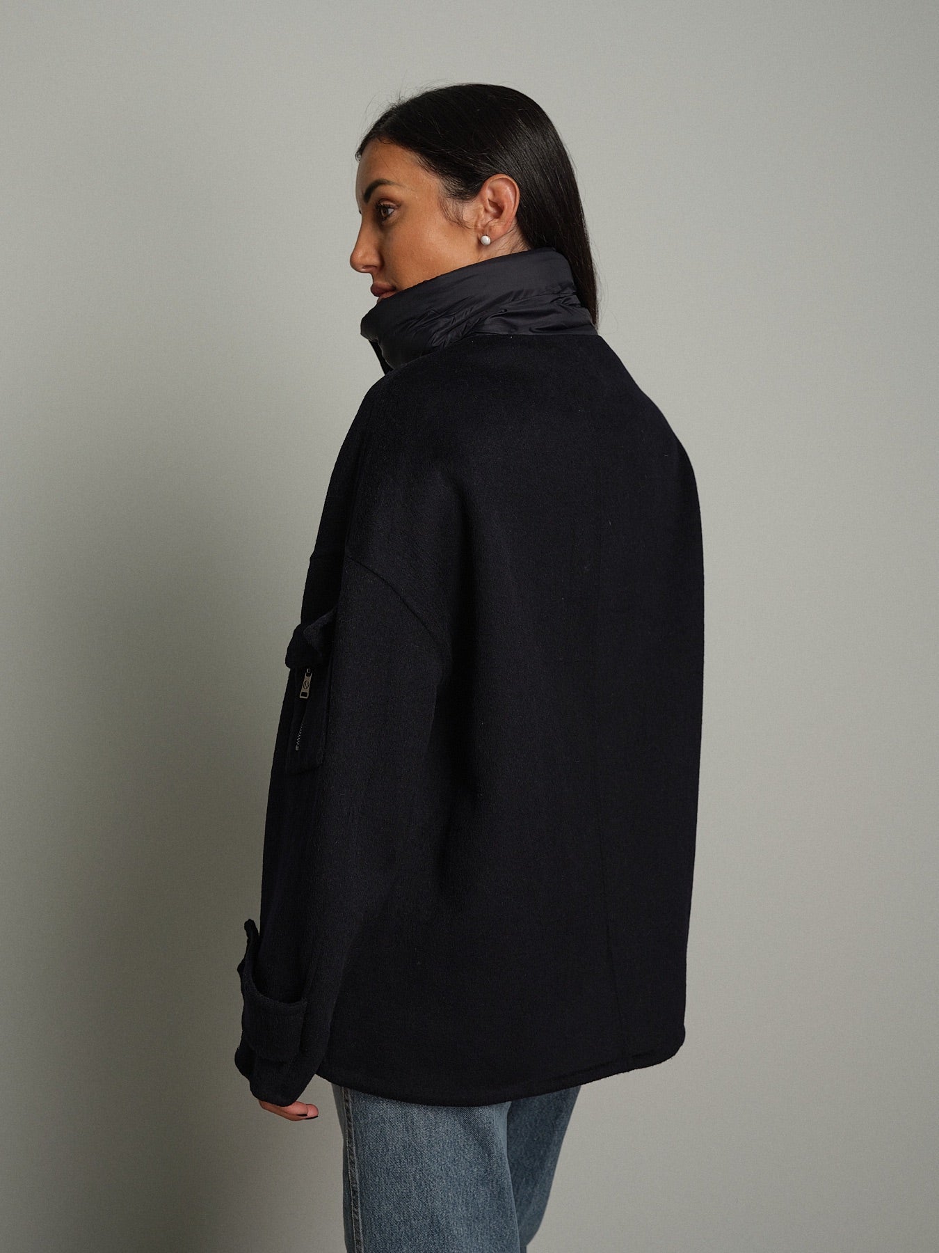 Giubbotto collo imbottito Blu-notte Haveone KCT-R018;Giubbotto collo imbottito Blu-notte Haveone KCT-R018 — foto 2;Giubbotto collo imbottito Blu-notte Haveone KCT-R018 — foto 3;Giubbotto collo imbottito Blu-notte Haveone KCT-R018 — foto 4;Giubbotto collo imbottito Blu-notte Haveone KCT-R018 — foto 5