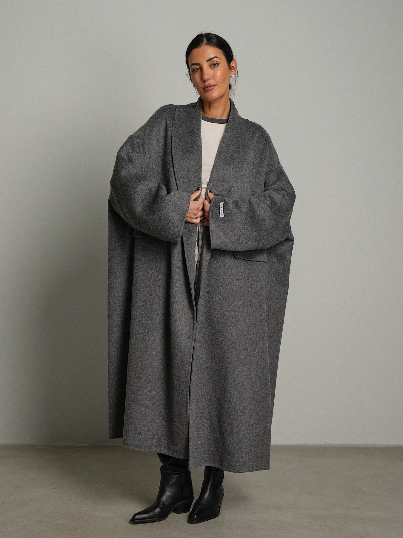 Cappotto over cintura Grigio Haveone KID-R002;Cappotto over cintura Grigio Haveone KID-R002 — foto 2;Cappotto over cintura Grigio Haveone KID-R002 — foto 3;Cappotto over cintura Grigio Haveone KID-R002 — foto 4;Cappotto over cintura Grigio Haveone KID-R002 — foto 5;Cappotto over cintura Grigio Haveone KID-R002 — foto 6
