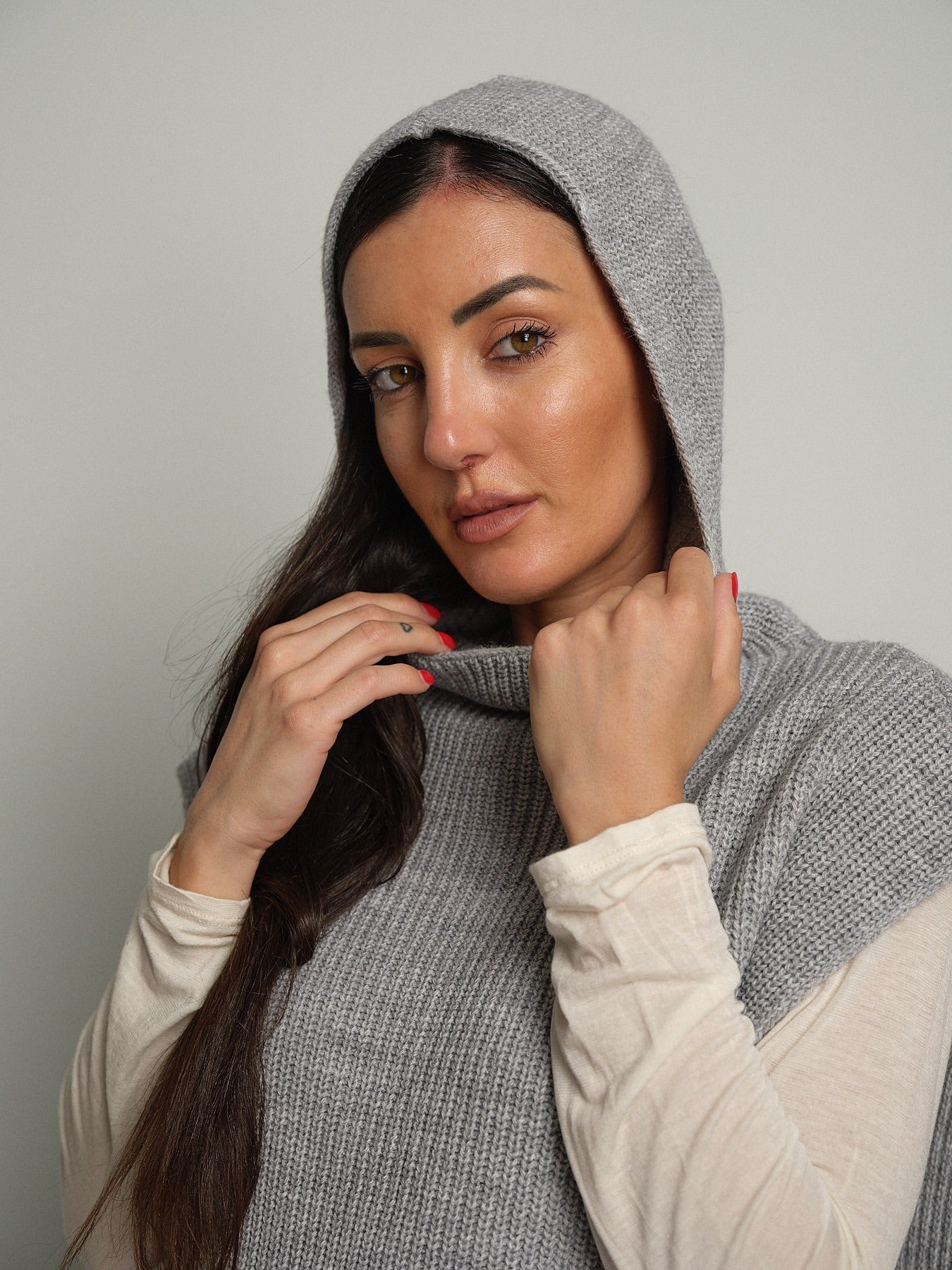 Gilet cappuccio Grigio-perla Haveone MFP-R070;Gilet cappuccio Grigio-perla Haveone MFP-R070 — foto 2;Gilet cappuccio Grigio-perla Haveone MFP-R070 — foto 3;Gilet cappuccio Grigio-perla Haveone MFP-R070 — foto 4;Gilet cappuccio Grigio-perla Haveone MFP-R070 — foto 5