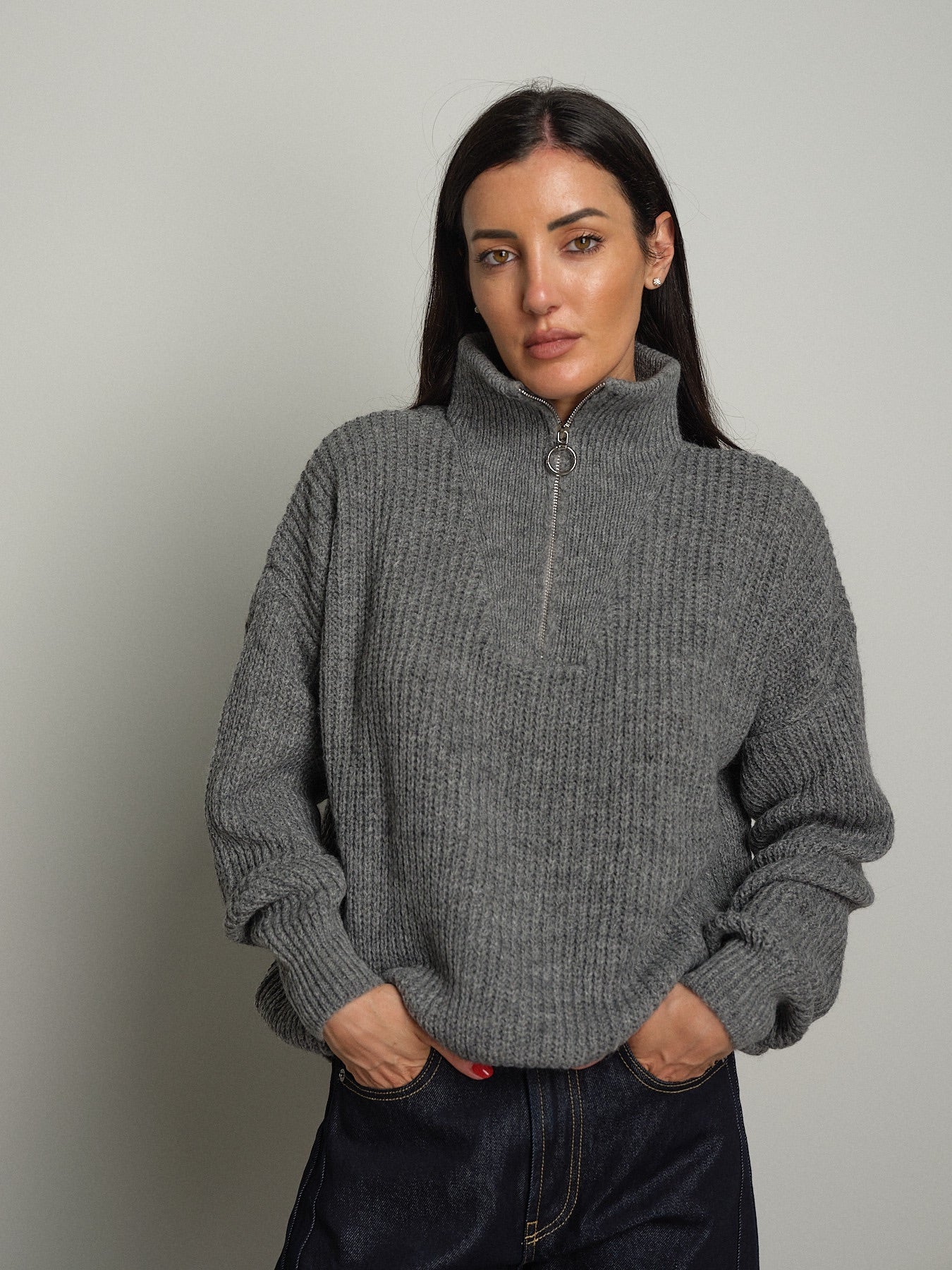 Pull mezza zip Grigio Haveone MHO-R057;Pull mezza zip Grigio Haveone MHO-R057 — foto 2;Pull mezza zip Grigio Haveone MHO-R057 — foto 3;Pull mezza zip Grigio Haveone MHO-R057 — foto 4