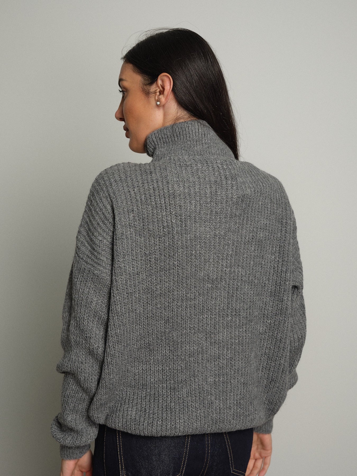 Pull mezza zip Grigio Haveone MHO-R057;Pull mezza zip Grigio Haveone MHO-R057 — foto 2;Pull mezza zip Grigio Haveone MHO-R057 — foto 3;Pull mezza zip Grigio Haveone MHO-R057 — foto 4