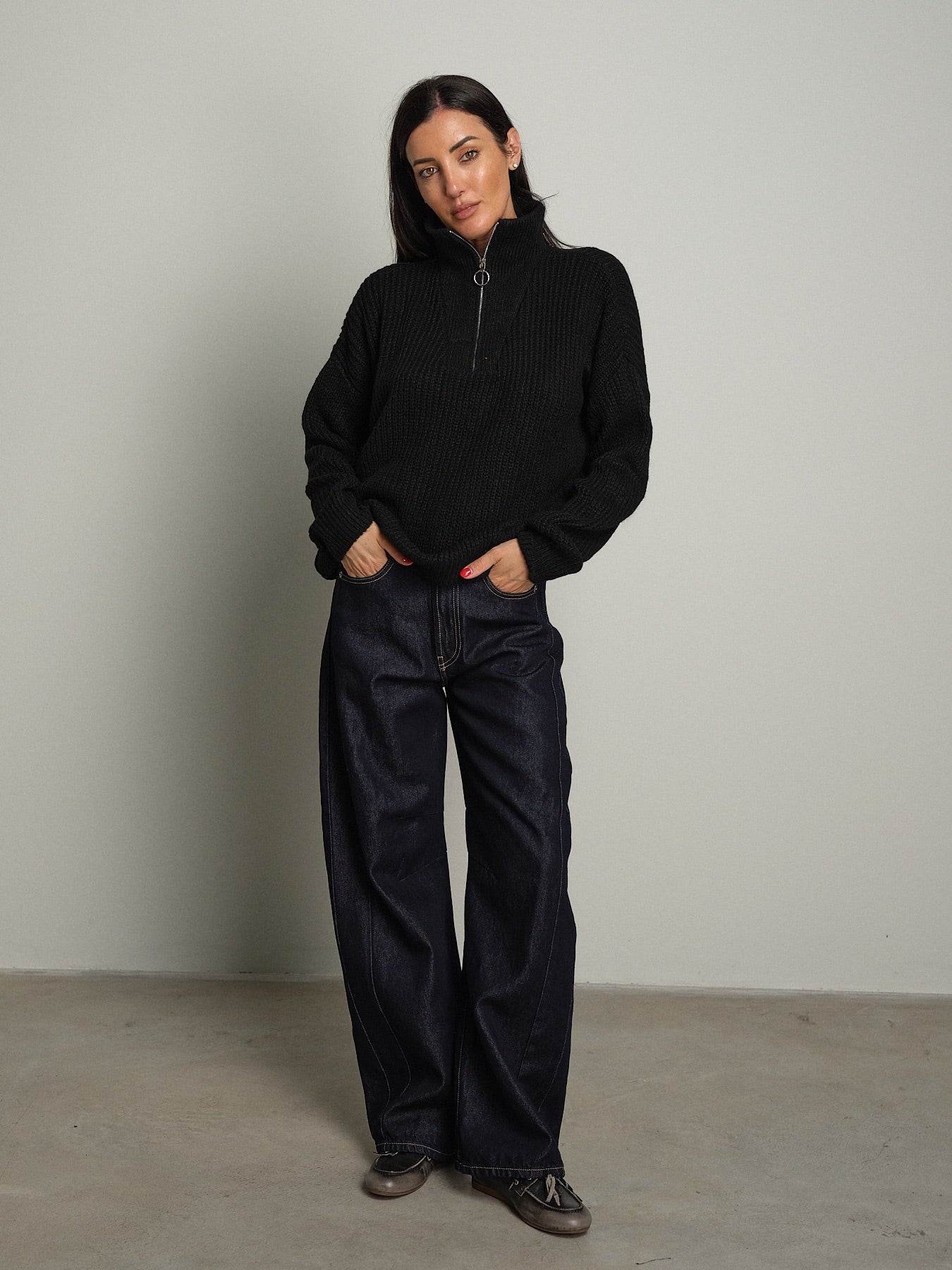 Pull mezza zip Nero Haveone MHO-R057;Pull mezza zip Nero Haveone MHO-R057 — foto 2;Pull mezza zip Nero Haveone MHO-R057 — foto 3;Pull mezza zip Nero Haveone MHO-R057 — foto 4
