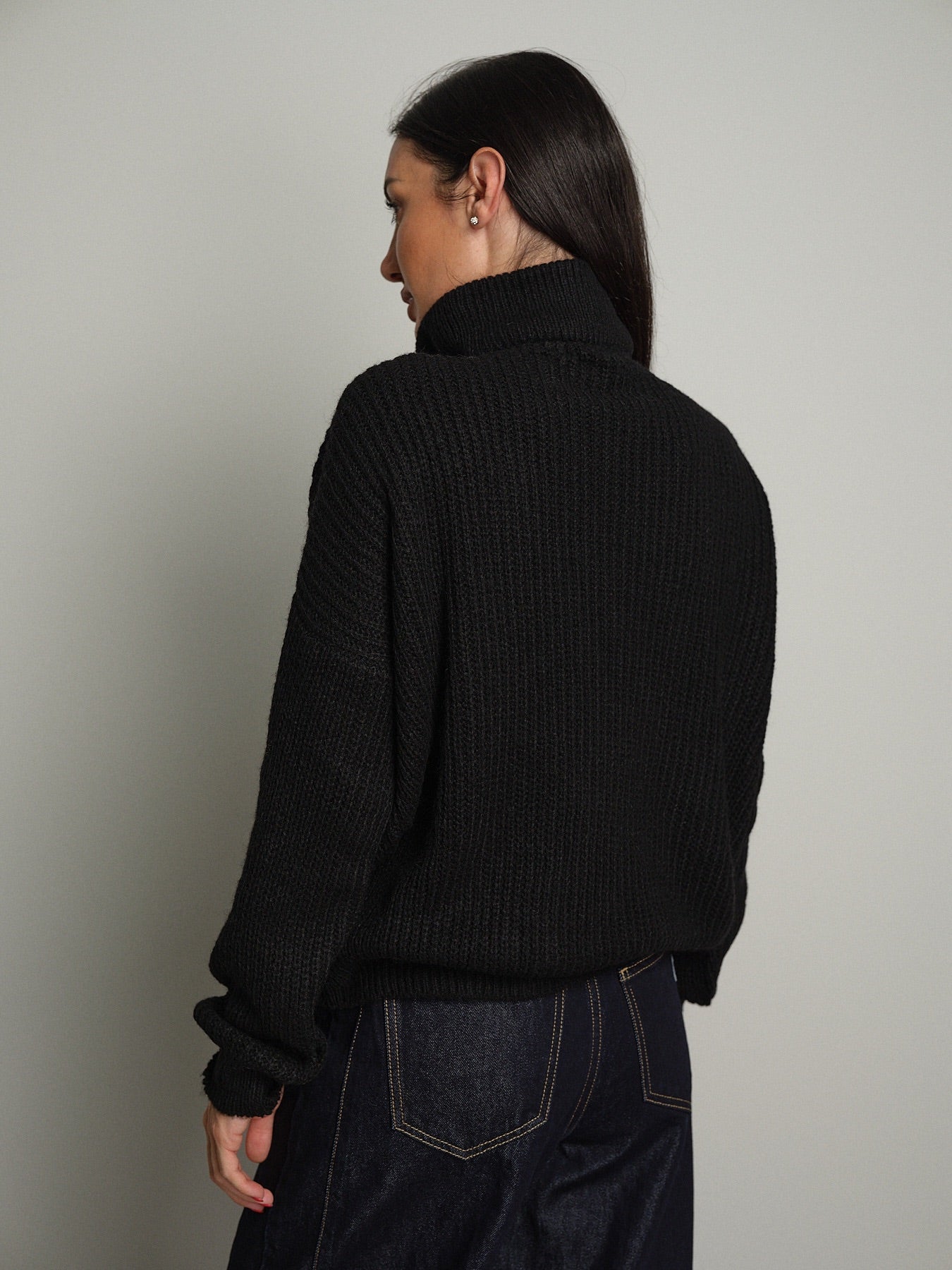 Pull mezza zip Nero Haveone MHO-R057;Pull mezza zip Nero Haveone MHO-R057 — foto 2;Pull mezza zip Nero Haveone MHO-R057 — foto 3;Pull mezza zip Nero Haveone MHO-R057 — foto 4