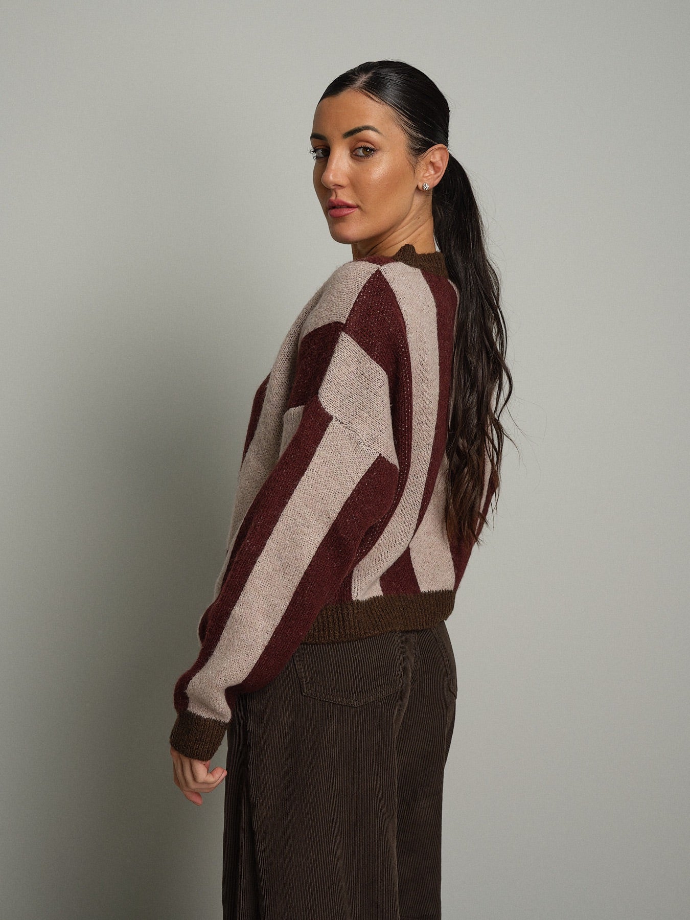 Pullover girocollo riga verticale Bordeaux Haveone MHO-R289;Pullover girocollo riga verticale Bordeaux Haveone MHO-R289 — foto 2;Pullover girocollo riga verticale Bordeaux Haveone MHO-R289 — foto 3;Pullover girocollo riga verticale Bordeaux Haveone MHO-R289 — foto 4;Pullover girocollo riga verticale Bordeaux Haveone MHO-R289 — foto 5