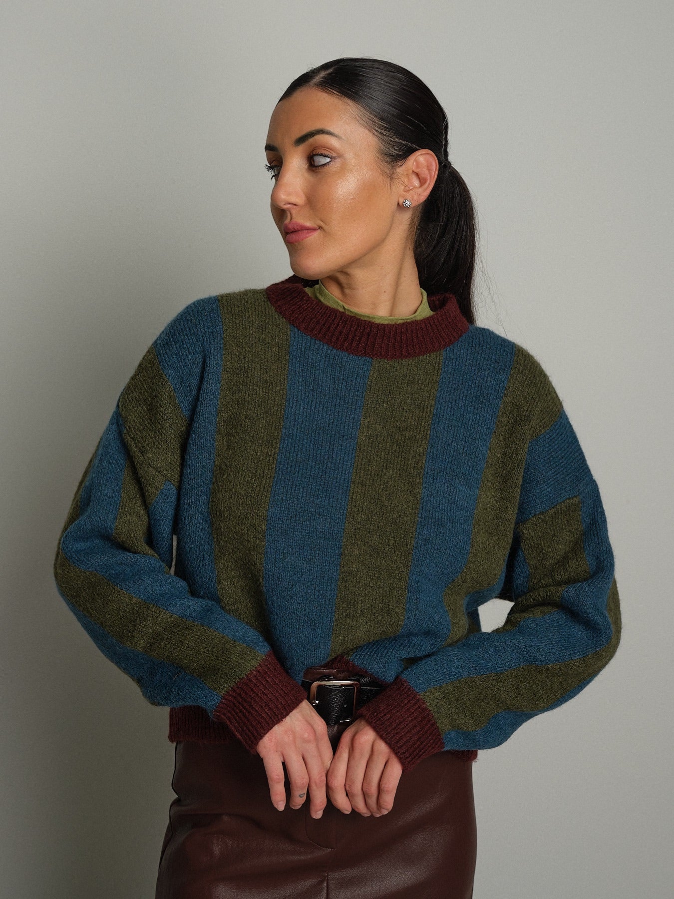 Pullover girocollo riga verticale Petrolio Haveone MHO-R289;Pullover girocollo riga verticale Petrolio Haveone MHO-R289 — foto 2;Pullover girocollo riga verticale Petrolio Haveone MHO-R289 — foto 3;Pullover girocollo riga verticale Petrolio Haveone MHO-R289 — foto 4;Pullover girocollo riga verticale Petrolio Haveone MHO-R289 — foto 5