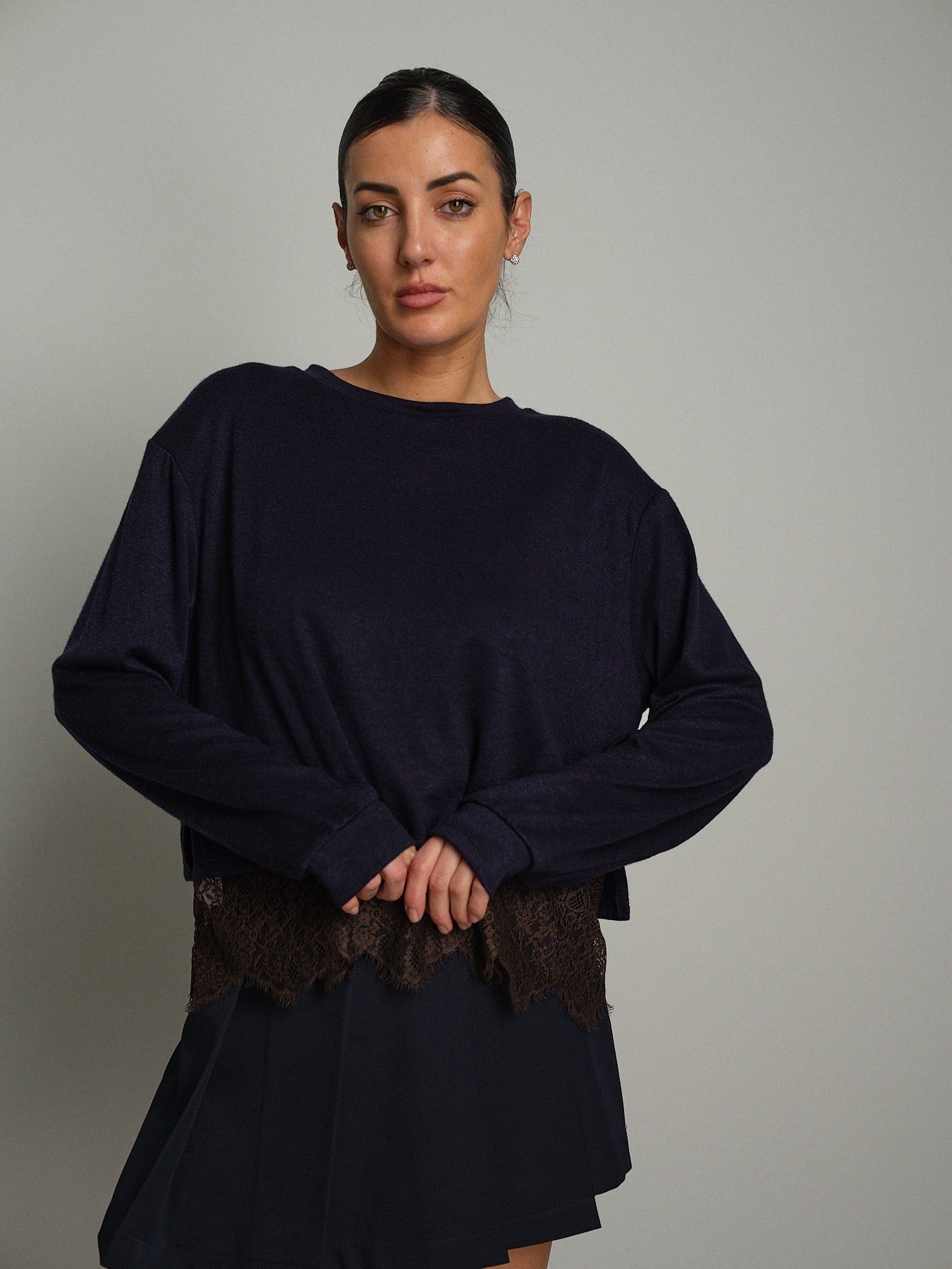 Maglia polsini fondo pizzo Blu-notte Haveone MMA-R276;Maglia polsini fondo pizzo Blu-notte Haveone MMA-R276 — foto 2;Maglia polsini fondo pizzo Blu-notte Haveone MMA-R276 — foto 3;Maglia polsini fondo pizzo Blu-notte Haveone MMA-R276 — foto 4;Maglia polsini fondo pizzo Blu-notte Haveone MMA-R276 — foto 5