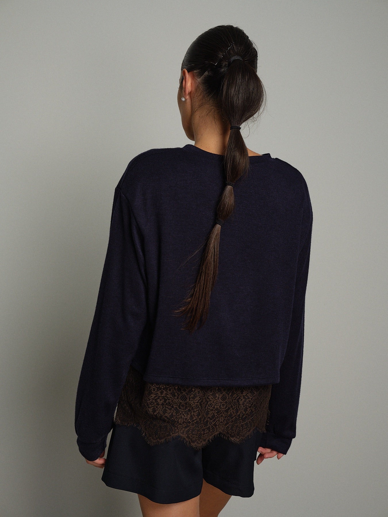 Maglia polsini fondo pizzo Blu-notte Haveone MMA-R276;Maglia polsini fondo pizzo Blu-notte Haveone MMA-R276 — foto 2;Maglia polsini fondo pizzo Blu-notte Haveone MMA-R276 — foto 3;Maglia polsini fondo pizzo Blu-notte Haveone MMA-R276 — foto 4;Maglia polsini fondo pizzo Blu-notte Haveone MMA-R276 — foto 5