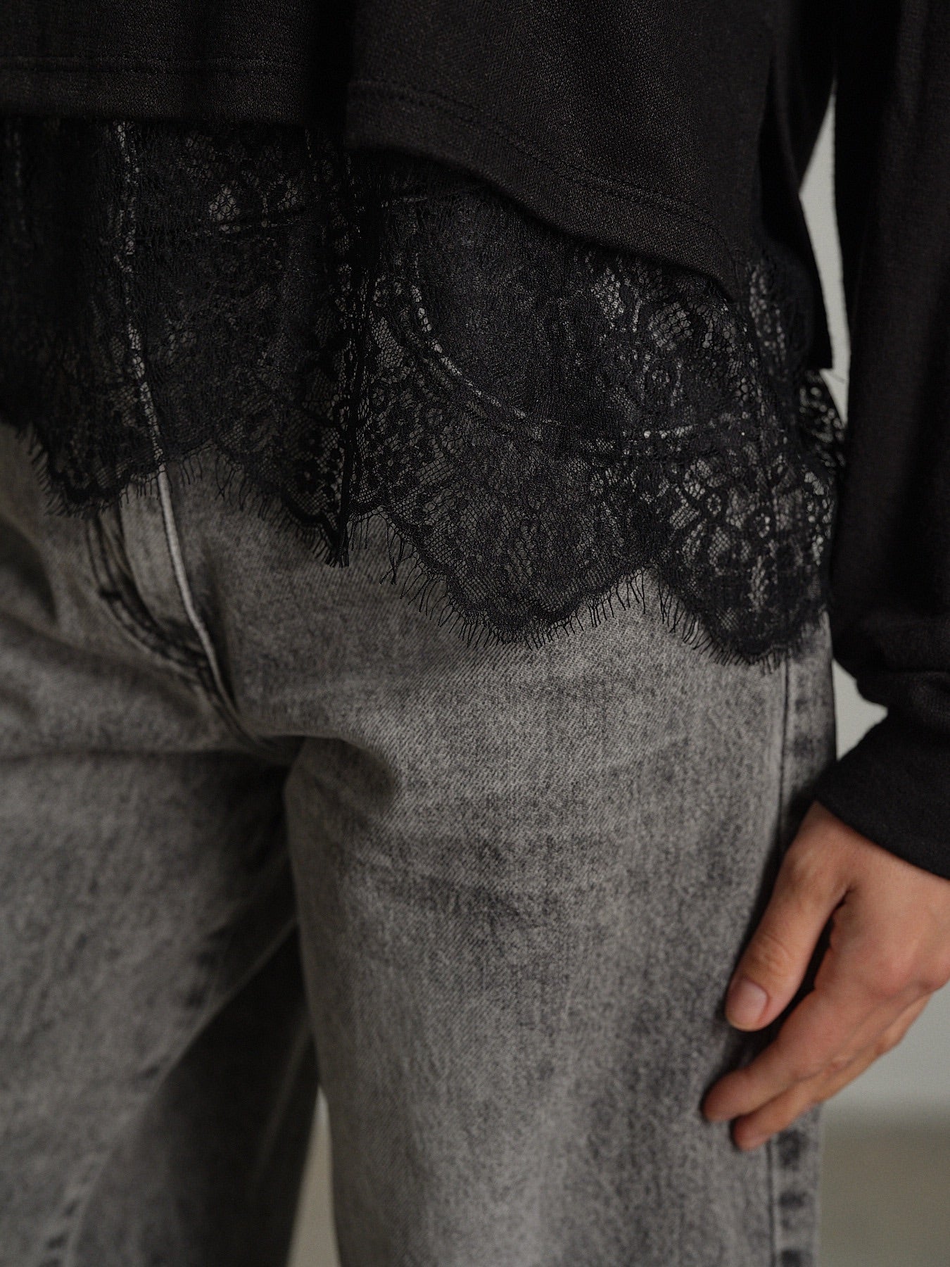 Maglia polsini fondo pizzo Nero Haveone MMA-R276;Maglia polsini fondo pizzo Nero Haveone MMA-R276 — foto 2;Maglia polsini fondo pizzo Nero Haveone MMA-R276 — foto 3;Maglia polsini fondo pizzo Nero Haveone MMA-R276 — foto 4