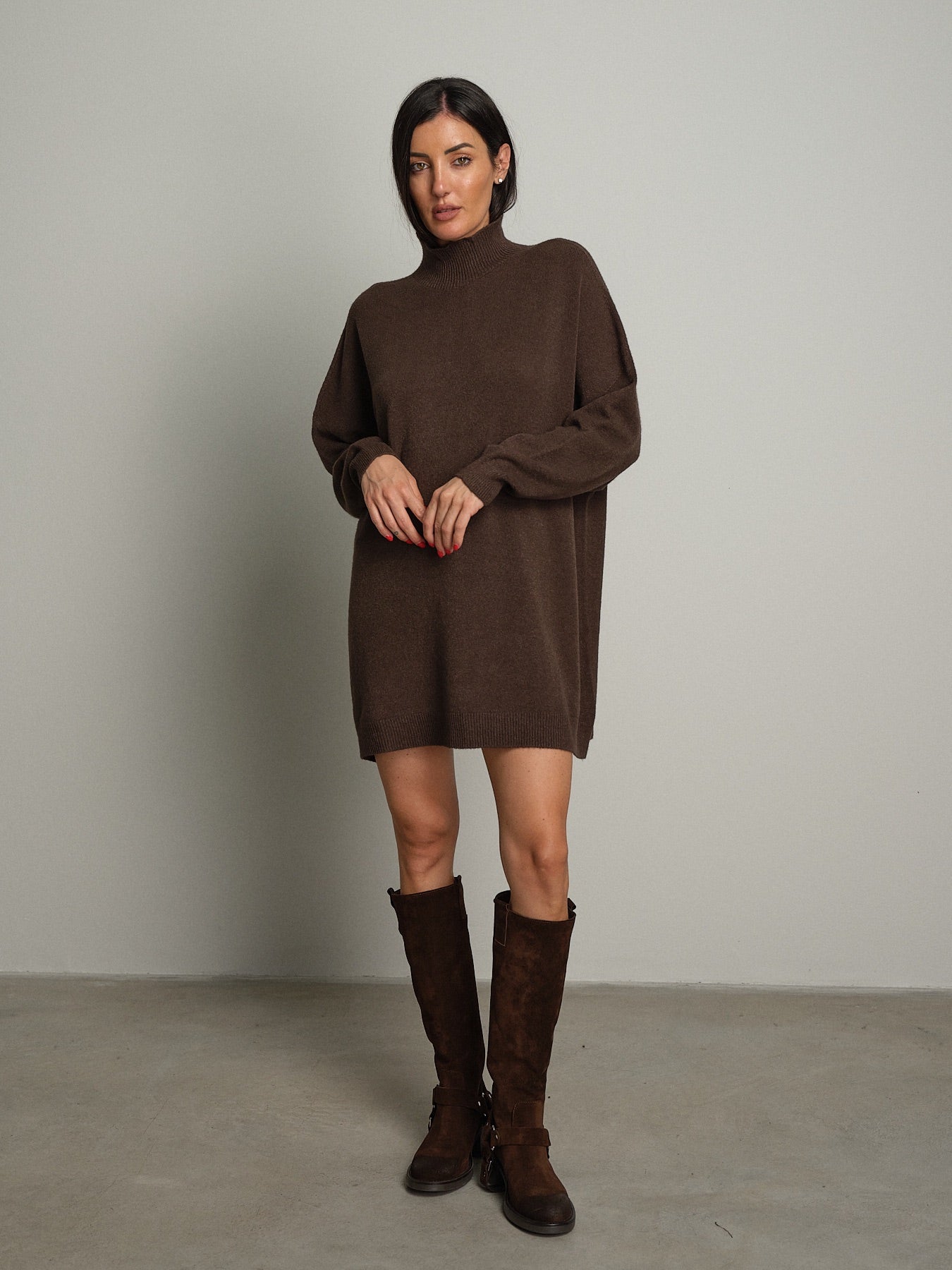 Abito in maglia collo cratere Moka Haveone MMG-R053;Abito in maglia collo cratere Moka Haveone MMG-R053 — foto 2;Abito in maglia collo cratere Moka Haveone MMG-R053 — foto 3;Abito in maglia collo cratere Moka Haveone MMG-R053 — foto 4;Abito in maglia collo cratere Moka Haveone MMG-R053 — foto 5;Abito in maglia collo cratere Moka Haveone MMG-R053 — foto 6;Abito in maglia collo cratere Moka Haveone MMG-R053 — foto 7