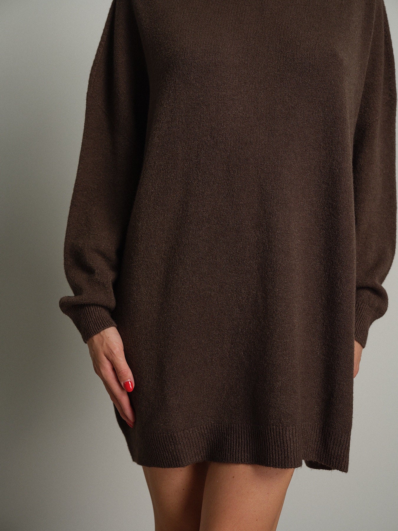 Abito in maglia collo cratere Moka Haveone MMG-R053;Abito in maglia collo cratere Moka Haveone MMG-R053 — foto 2;Abito in maglia collo cratere Moka Haveone MMG-R053 — foto 3;Abito in maglia collo cratere Moka Haveone MMG-R053 — foto 4;Abito in maglia collo cratere Moka Haveone MMG-R053 — foto 5;Abito in maglia collo cratere Moka Haveone MMG-R053 — foto 6;Abito in maglia collo cratere Moka Haveone MMG-R053 — foto 7