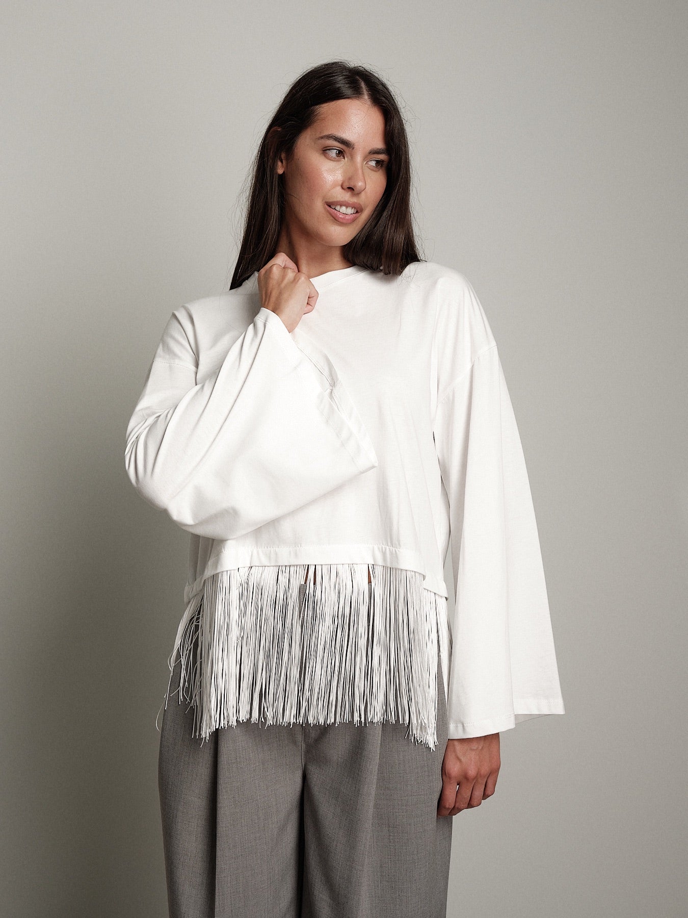 Maglia frange Bianco-ottico Haveone MSH-R225;Maglia frange Bianco-ottico Haveone MSH-R225 — foto 2;Maglia frange Bianco-ottico Haveone MSH-R225 — foto 3;Maglia frange Bianco-ottico Haveone MSH-R225 — foto 4;Maglia frange Bianco-ottico Haveone MSH-R225 — foto 5