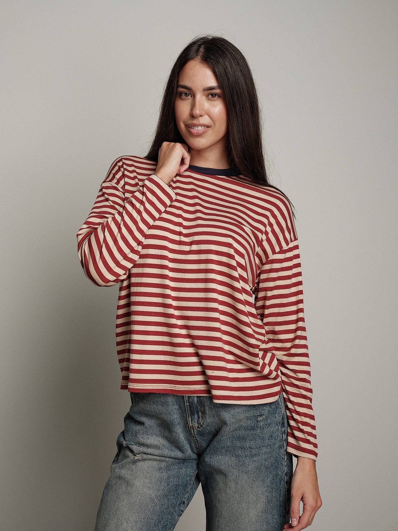 Maglia righe girocollo orlo contrasto Rosso Haveone MXT-R190;Maglia righe girocollo orlo contrasto Rosso Haveone MXT-R190 — foto 2;Maglia righe girocollo orlo contrasto Rosso Haveone MXT-R190 — foto 3;Maglia righe girocollo orlo contrasto Rosso Haveone MXT-R190 — foto 4