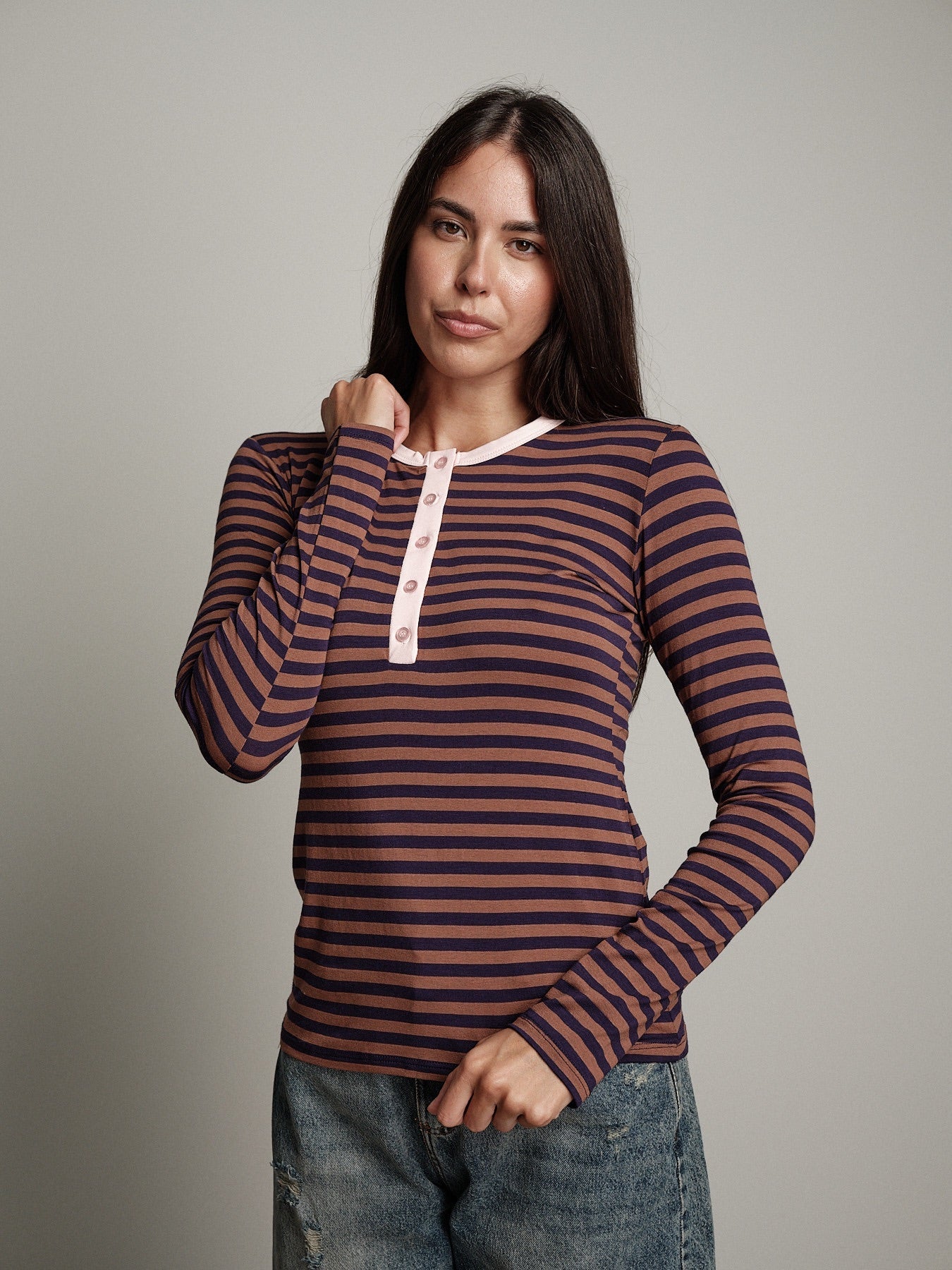 Maglia righe serafino orlo contrasto Viola Haveone MXT-R195;Maglia righe serafino orlo contrasto Viola Haveone MXT-R195 — foto 2;Maglia righe serafino orlo contrasto Viola Haveone MXT-R195 — foto 3
