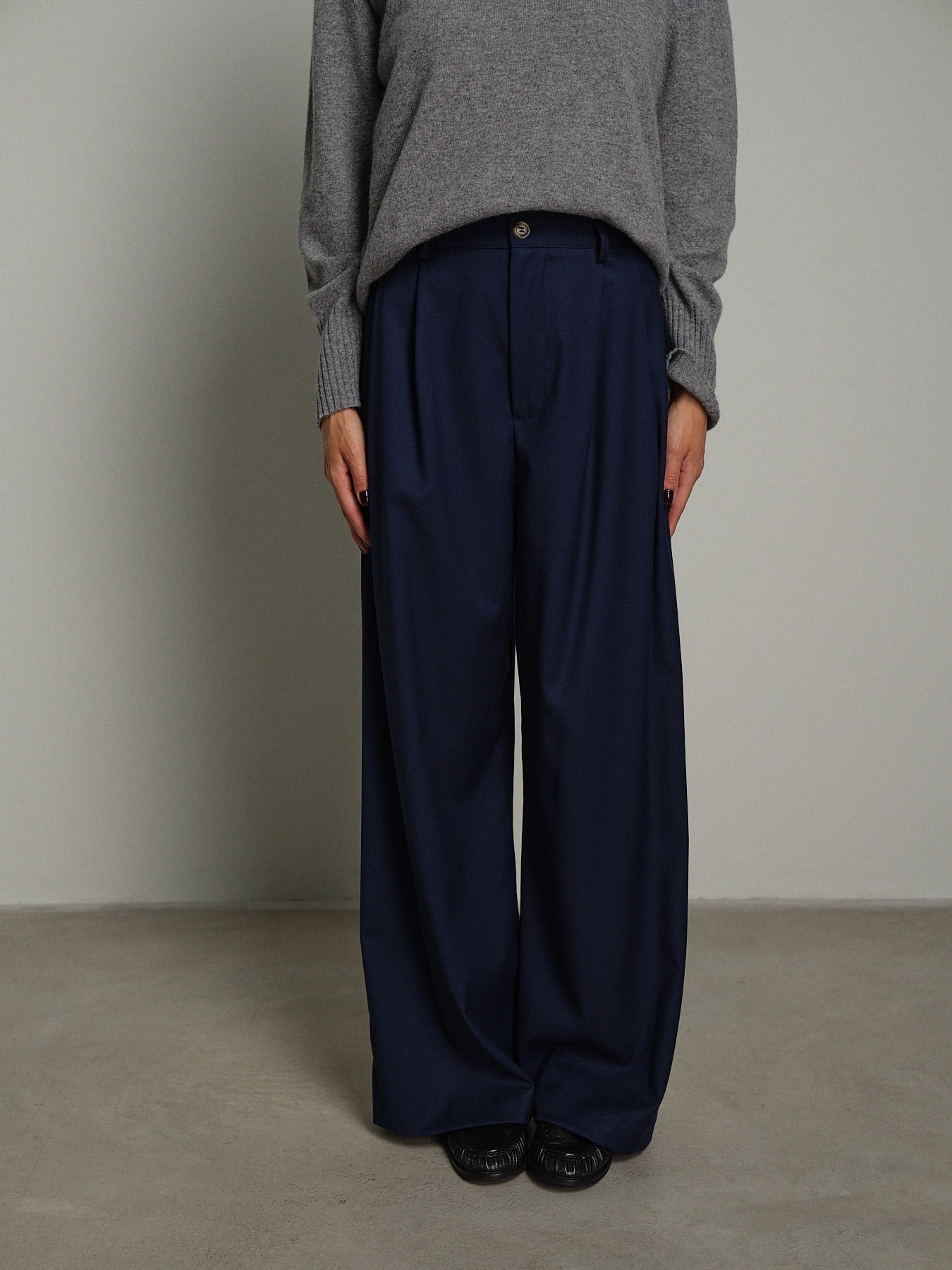 Pantalone palazzo lore Blu Haveone PIA-R282;Pantalone palazzo lore Blu Haveone PIA-R282 — foto 2;Pantalone palazzo lore Blu Haveone PIA-R282 — foto 3;Pantalone palazzo lore Blu Haveone PIA-R282 — foto 4