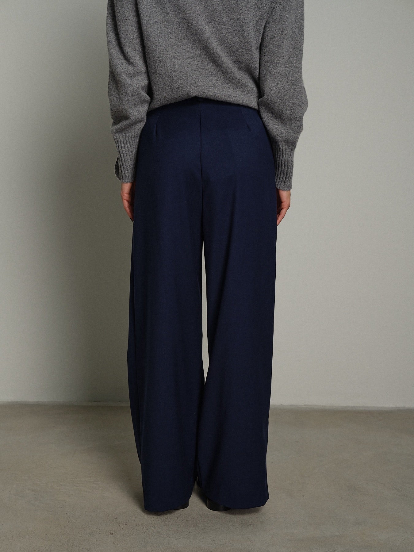 Pantalone palazzo lore Blu Haveone PIA-R282;Pantalone palazzo lore Blu Haveone PIA-R282 — foto 2;Pantalone palazzo lore Blu Haveone PIA-R282 — foto 3;Pantalone palazzo lore Blu Haveone PIA-R282 — foto 4