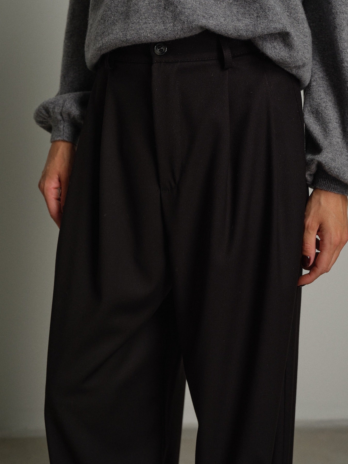 Pantalone palazzo lore Nero Haveone PIA-R282;Pantalone palazzo lore Nero Haveone PIA-R282 — foto 2;Pantalone palazzo lore Nero Haveone PIA-R282 — foto 3;Pantalone palazzo lore Nero Haveone PIA-R282 — foto 4;Pantalone palazzo lore Nero Haveone PIA-R282 — foto 5;Pantalone palazzo lore Nero Haveone PIA-R282 — foto 6