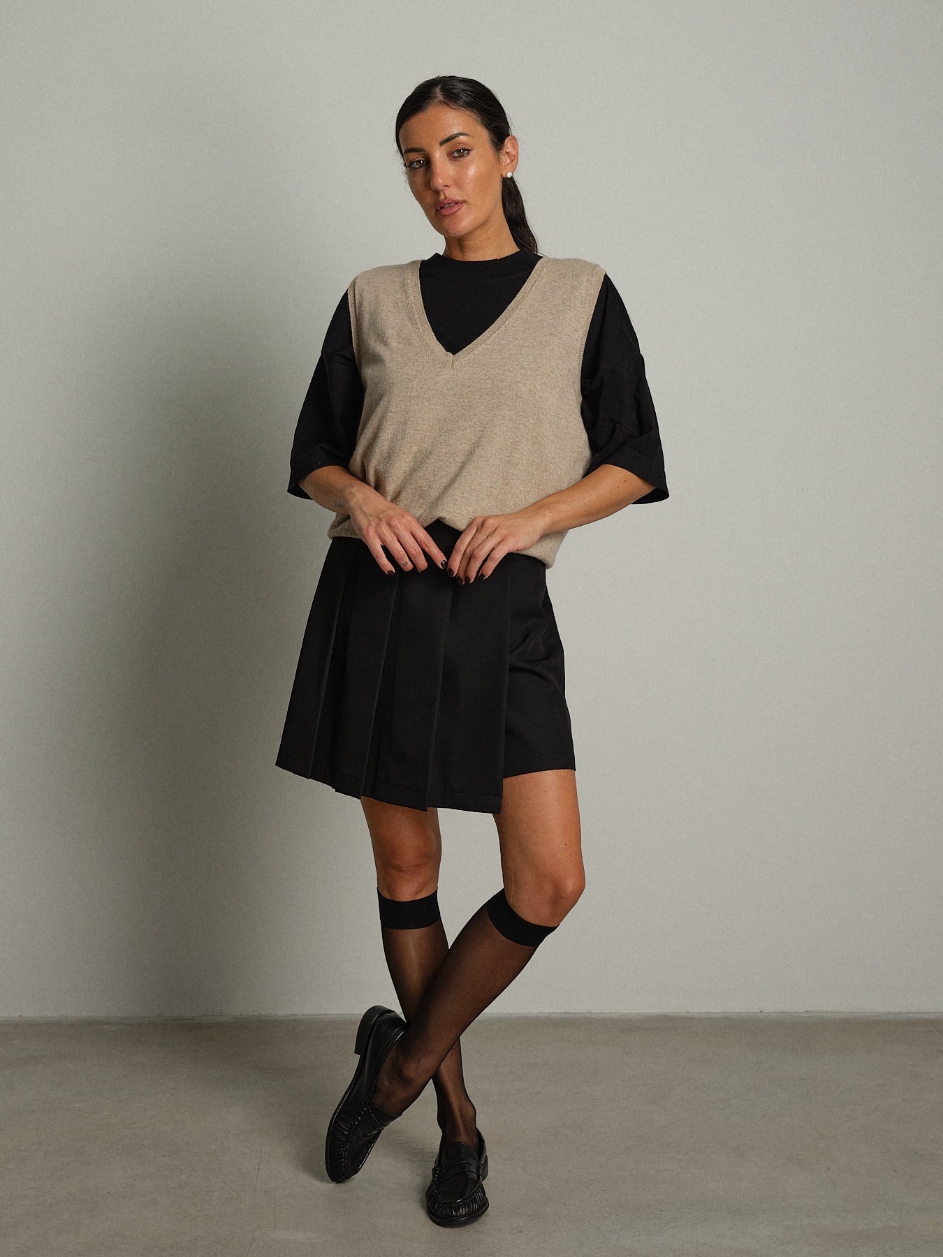 Gonna shorts "da avere" Nero Haveone PIA-R296;Gonna shorts "da avere" Nero Haveone PIA-R296 — foto 2;Gonna shorts "da avere" Nero Haveone PIA-R296 — foto 3;Gonna shorts "da avere" Nero Haveone PIA-R296 — foto 4