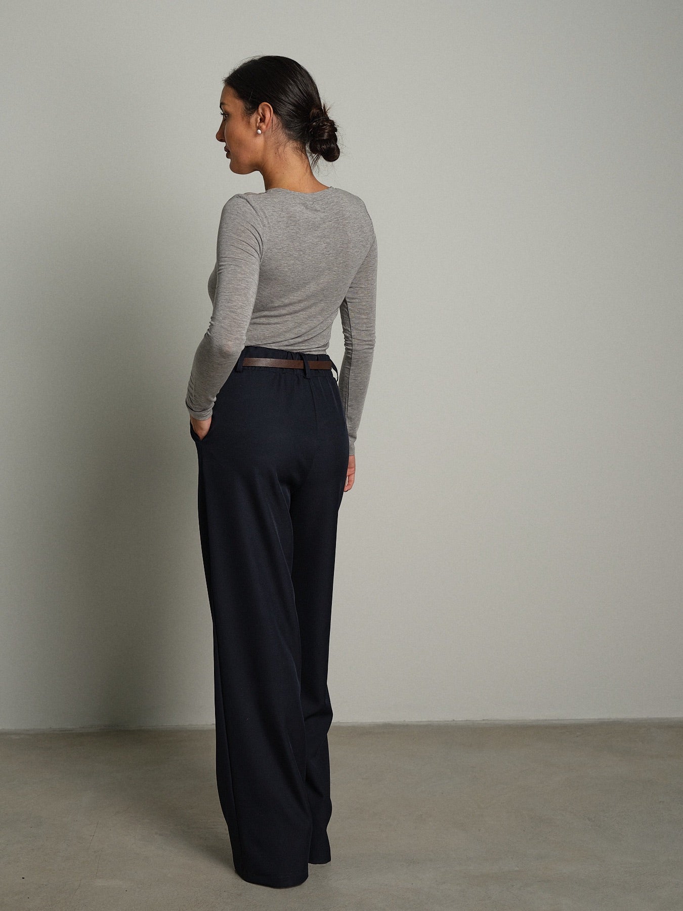 Pantalone palazzo "da avere" Blu-notte Haveone PIA-R298;Pantalone palazzo "da avere" Blu-notte Haveone PIA-R298 — foto 2;Pantalone palazzo "da avere" Blu-notte Haveone PIA-R298 — foto 3;Pantalone palazzo "da avere" Blu-notte Haveone PIA-R298 — foto 4;Pantalone palazzo "da avere" Blu-notte Haveone PIA-R298 — foto 5;Pantalone palazzo "da avere" Blu-notte Haveone PIA-R298 — foto 6