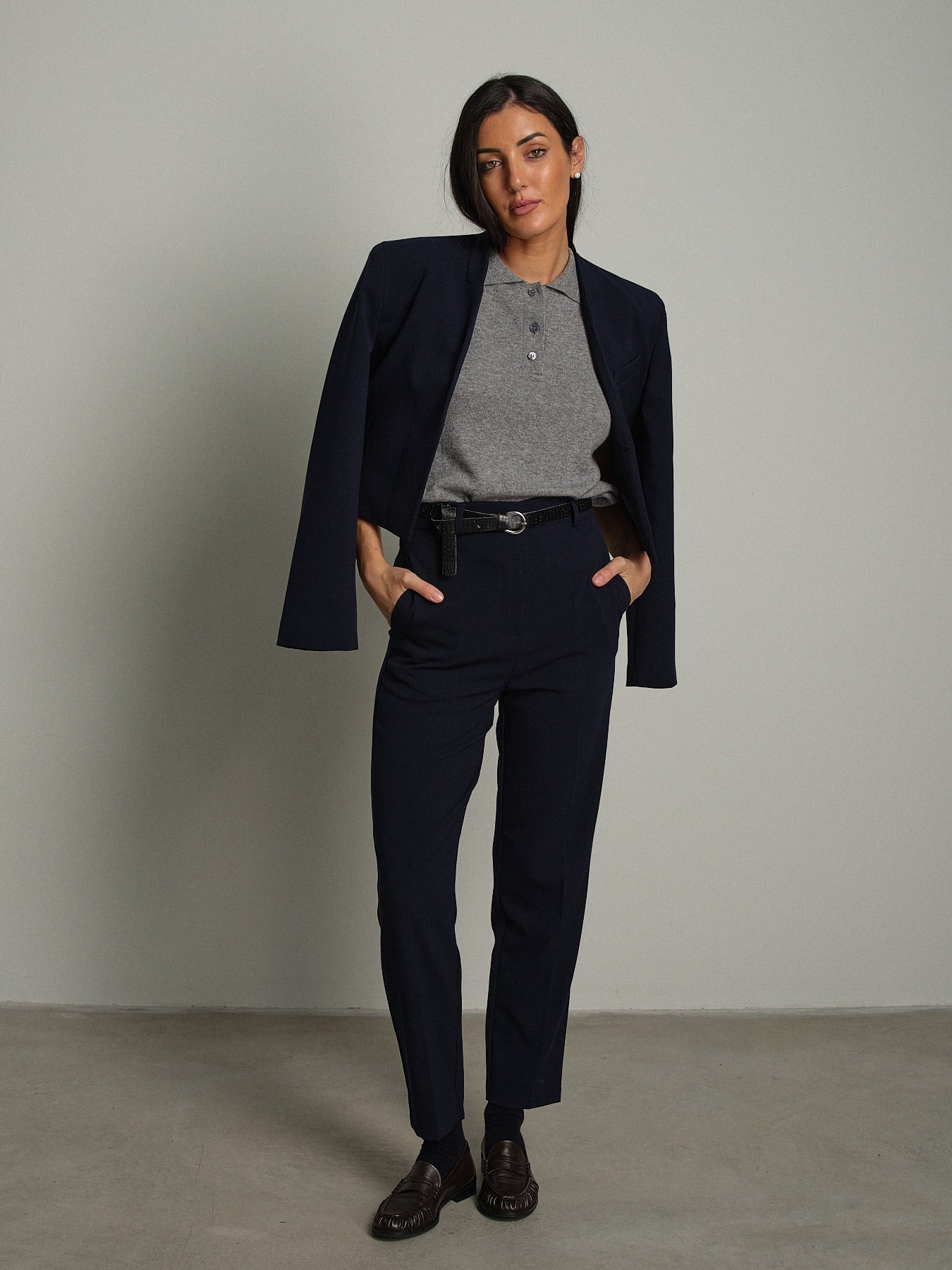 Pantalone slim agata Blu-notte Haveone PIA-R321;Pantalone slim agata Blu-notte Haveone PIA-R321 — foto 2;Pantalone slim agata Blu-notte Haveone PIA-R321 — foto 3;Pantalone slim agata Blu-notte Haveone PIA-R321 — foto 4;Pantalone slim agata Blu-notte Haveone PIA-R321 — foto 5
