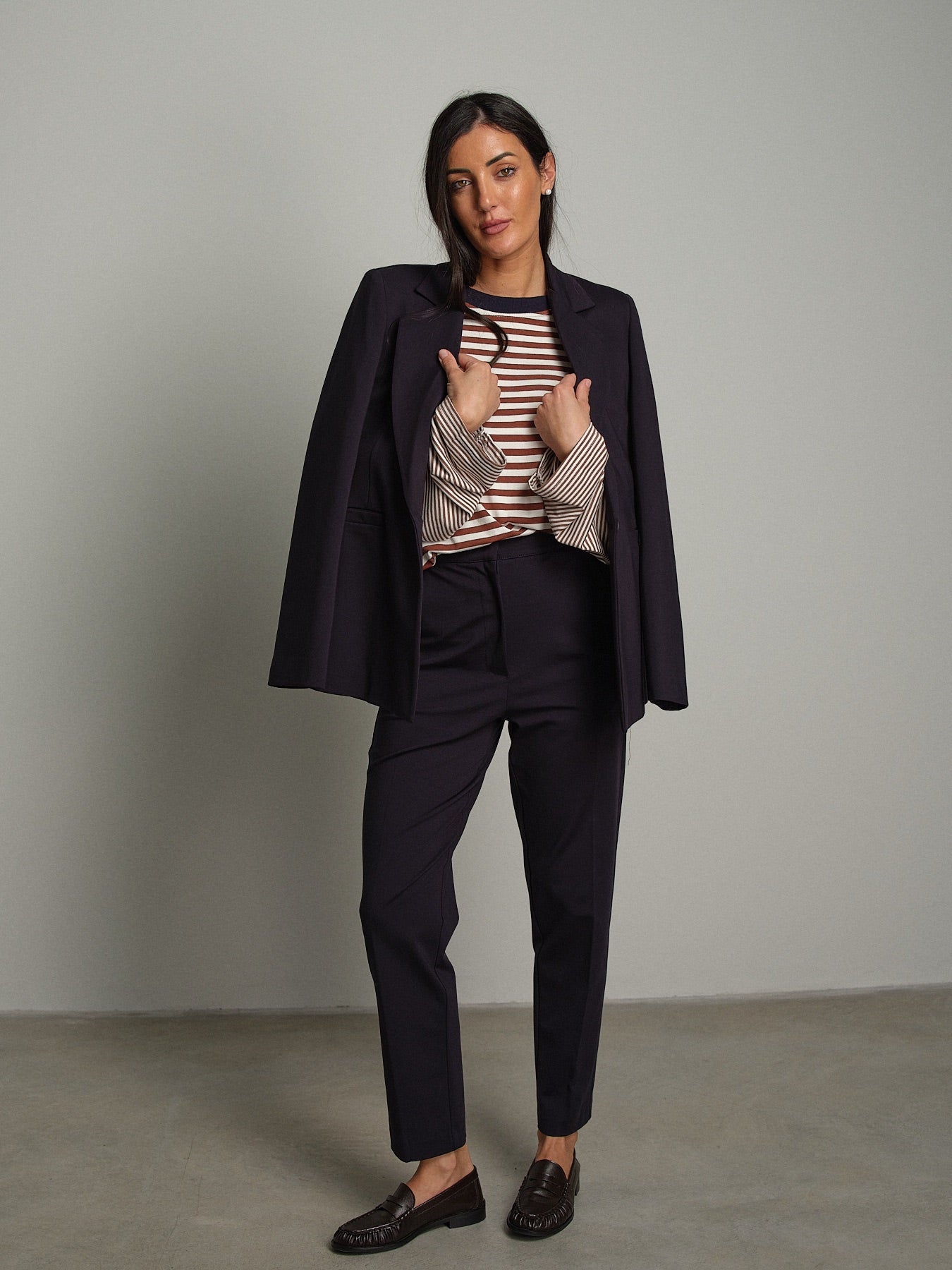 Pantalone sigaretta Anna Blu-notte Haveone PIA-R323;Pantalone sigaretta Anna Blu-notte Haveone PIA-R323 — foto 2;Pantalone sigaretta Anna Blu-notte Haveone PIA-R323 — foto 3