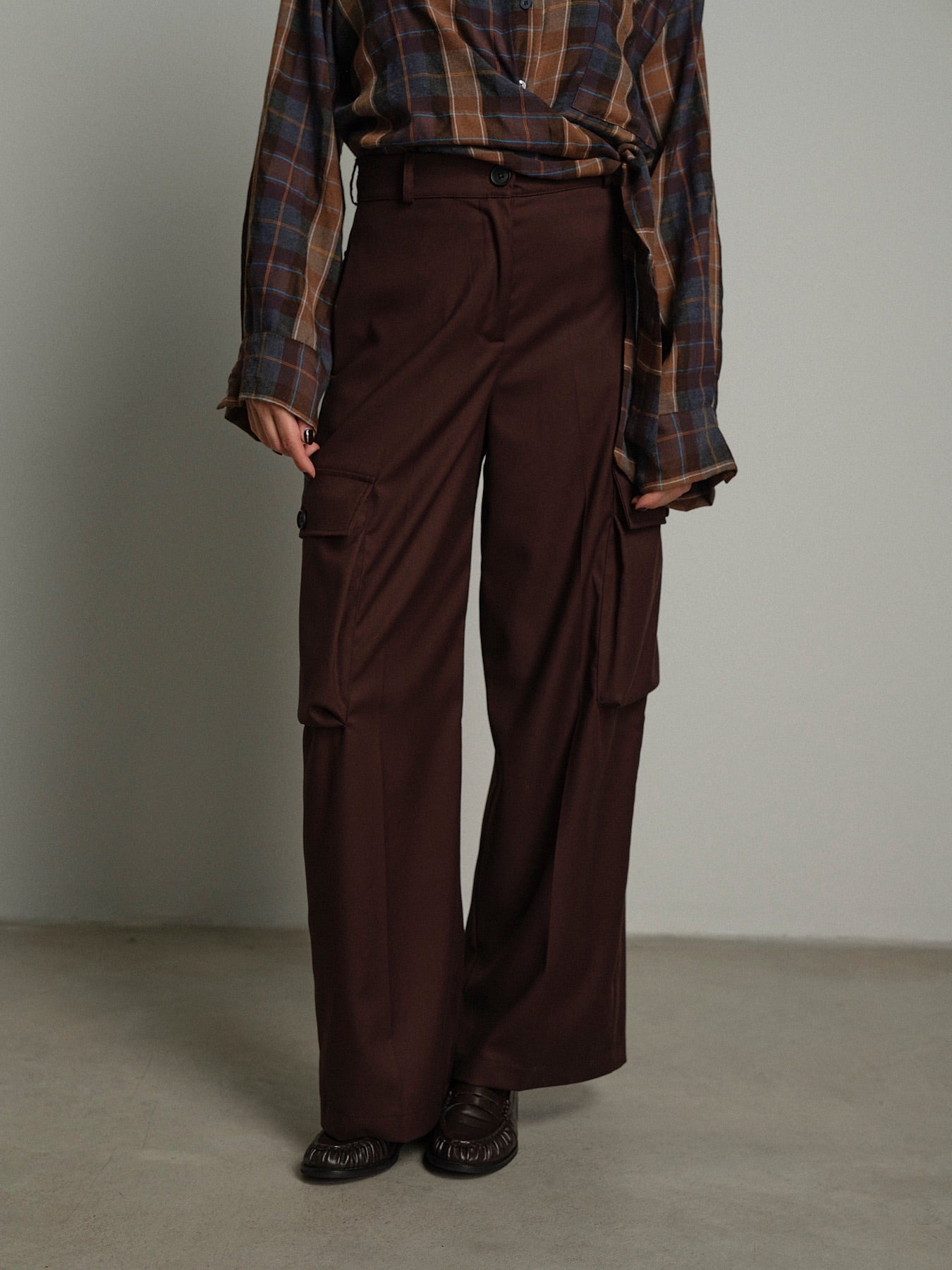 Pantalone cargo bottoni Moro Haveone PNO-R300;Pantalone cargo bottoni Moro Haveone PNO-R300 — foto 2;Pantalone cargo bottoni Moro Haveone PNO-R300 — foto 3;Pantalone cargo bottoni Moro Haveone PNO-R300 — foto 4;Pantalone cargo bottoni Moro Haveone PNO-R300 — foto 5;Pantalone cargo bottoni Moro Haveone PNO-R300 — foto 6