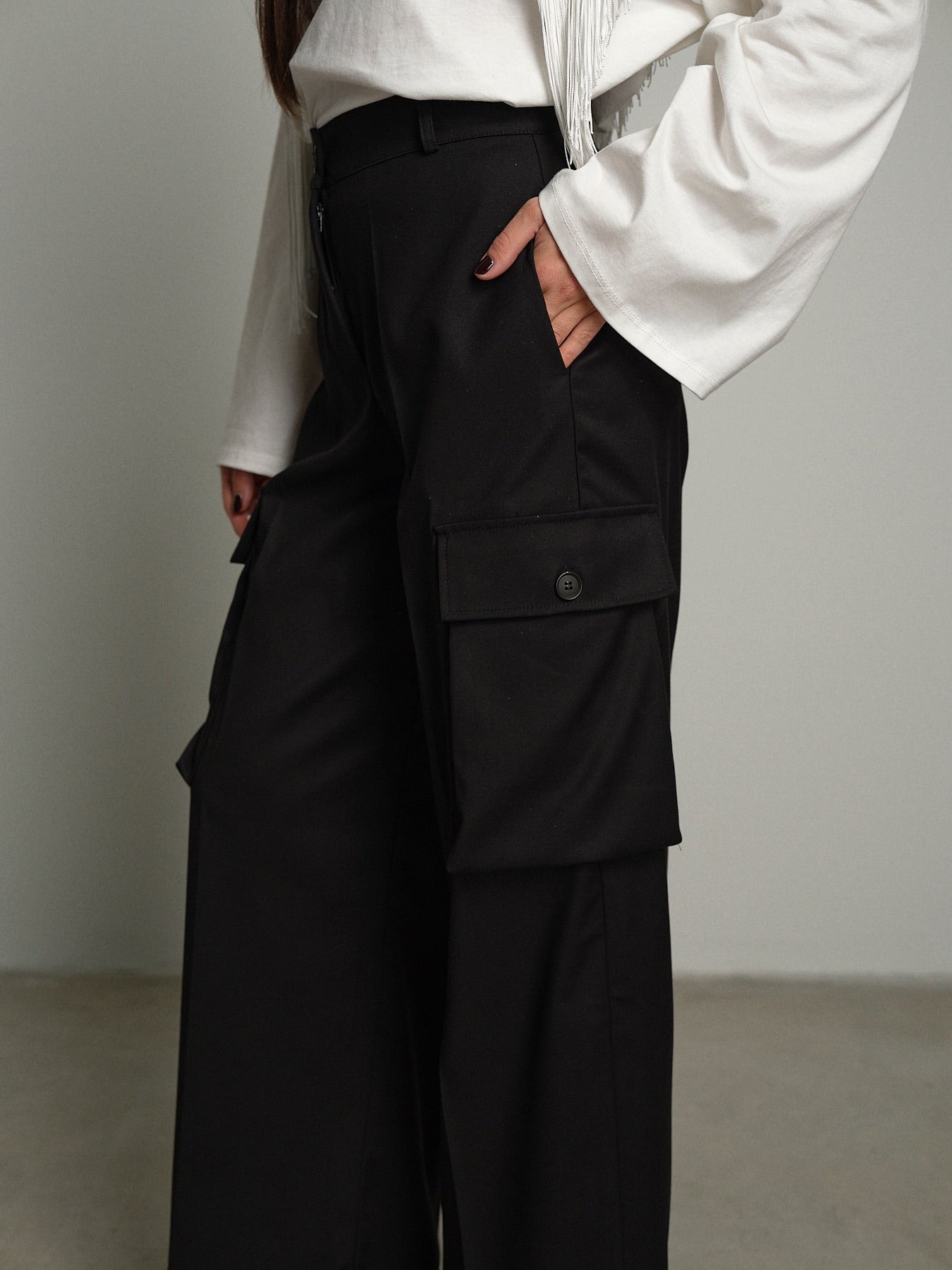Pantalone cargo bottoni Nero Haveone PNO-R300;Pantalone cargo bottoni Nero Haveone PNO-R300 — foto 2;Pantalone cargo bottoni Nero Haveone PNO-R300 — foto 3;Pantalone cargo bottoni Nero Haveone PNO-R300 — foto 4;Pantalone cargo bottoni Nero Haveone PNO-R300 — foto 5