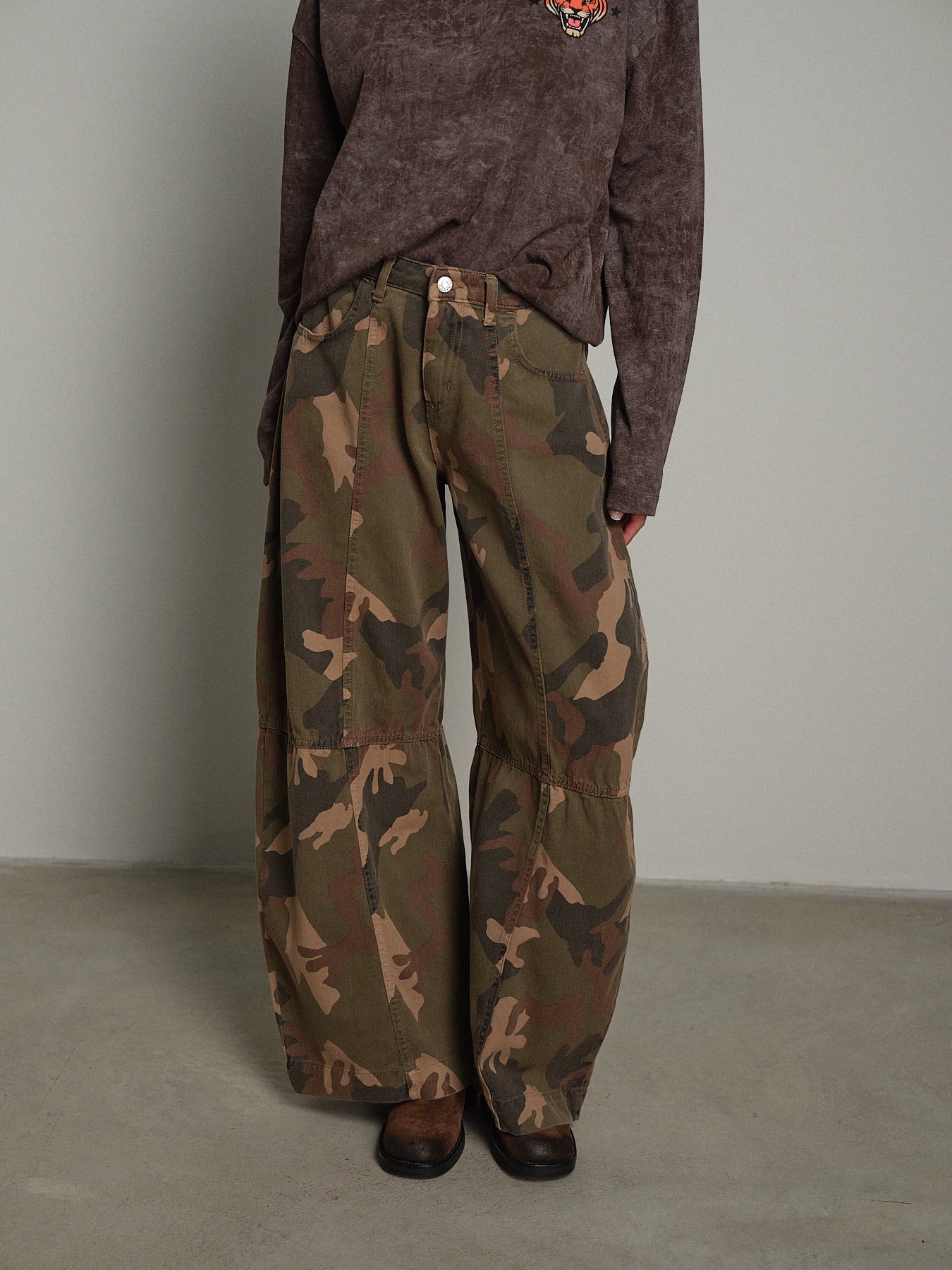 Jeans barrel over mimetico Verde-militare Haveone PSB-R268;Jeans barrel over mimetico Verde-militare Haveone PSB-R268 — foto 2;Jeans barrel over mimetico Verde-militare Haveone PSB-R268 — foto 3;Jeans barrel over mimetico Verde-militare Haveone PSB-R268 — foto 4;Jeans barrel over mimetico Verde-militare Haveone PSB-R268 — foto 5;Jeans barrel over mimetico Verde-militare Haveone PSB-R268 — foto 6