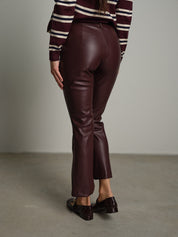 Pantalone ecopelle trombetta Bordeaux Haveone PVS-R344;Pantalone ecopelle trombetta Bordeaux Haveone PVS-R344 — foto 2;Pantalone ecopelle trombetta Bordeaux Haveone PVS-R344 — foto 3