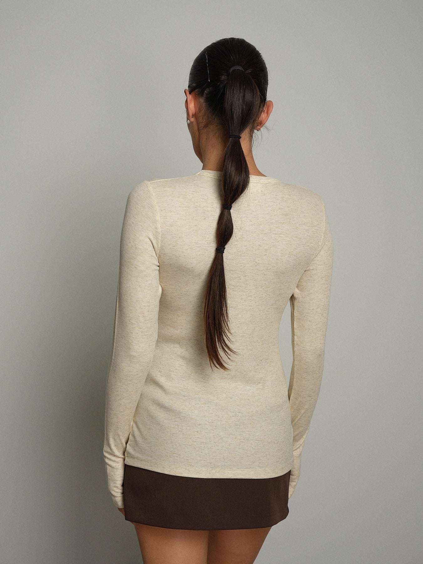 Maglia costina manica lunga lamé Burro Haveone UAC0219;Maglia costina manica lunga lamé Burro Haveone UAC0219 — foto 2;Maglia costina manica lunga lamé Burro Haveone UAC0219 — foto 3;Maglia costina manica lunga lamé Burro Haveone UAC0219 — foto 4;Maglia costina manica lunga lamé Burro Haveone UAC0219 — foto 5