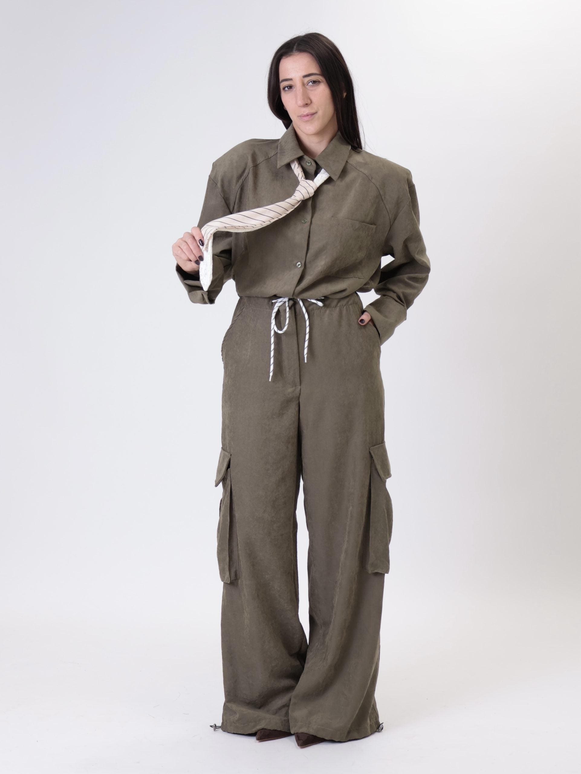 Pantalone tasconi militare