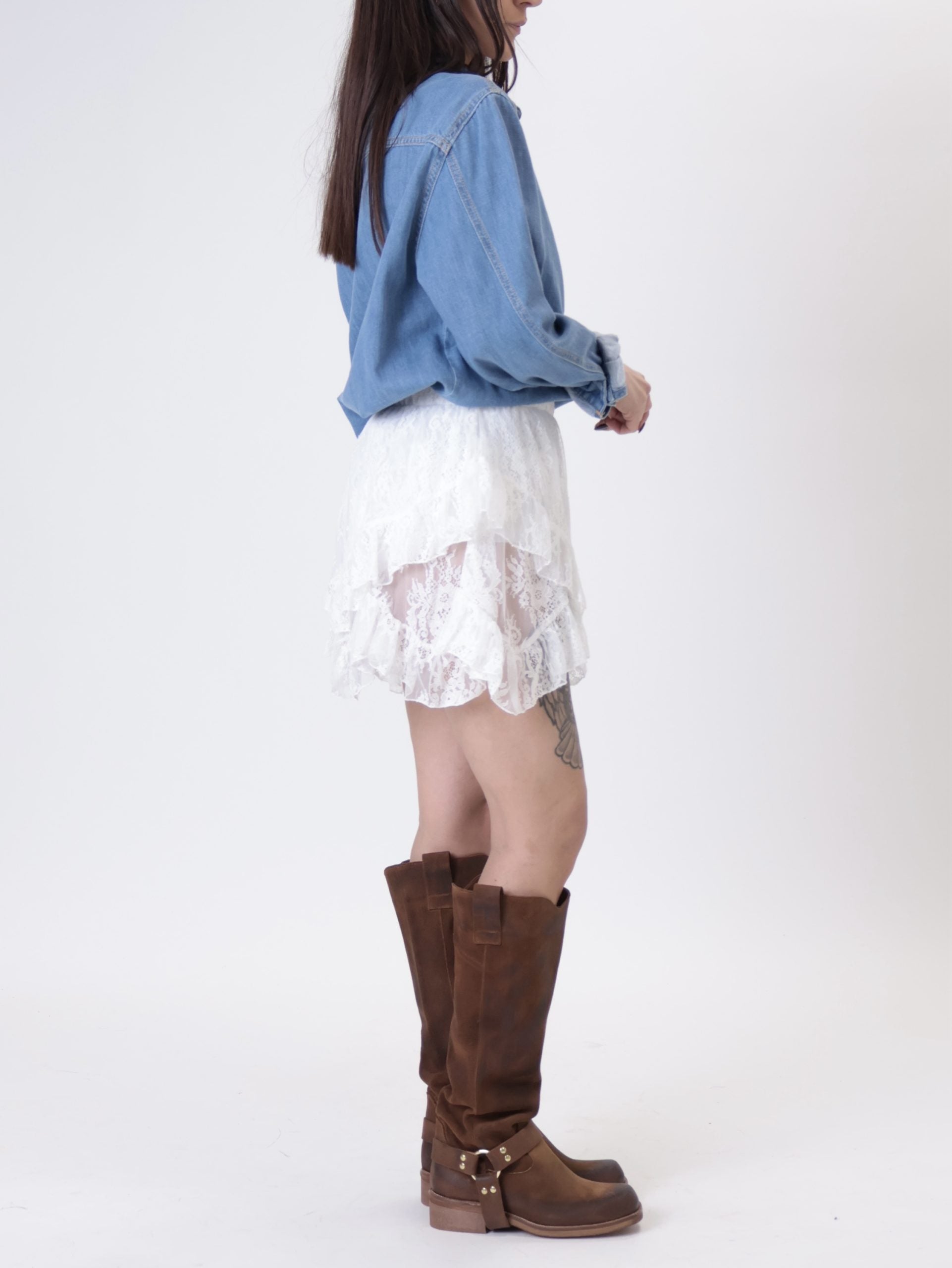 White lace tiered miniskirt