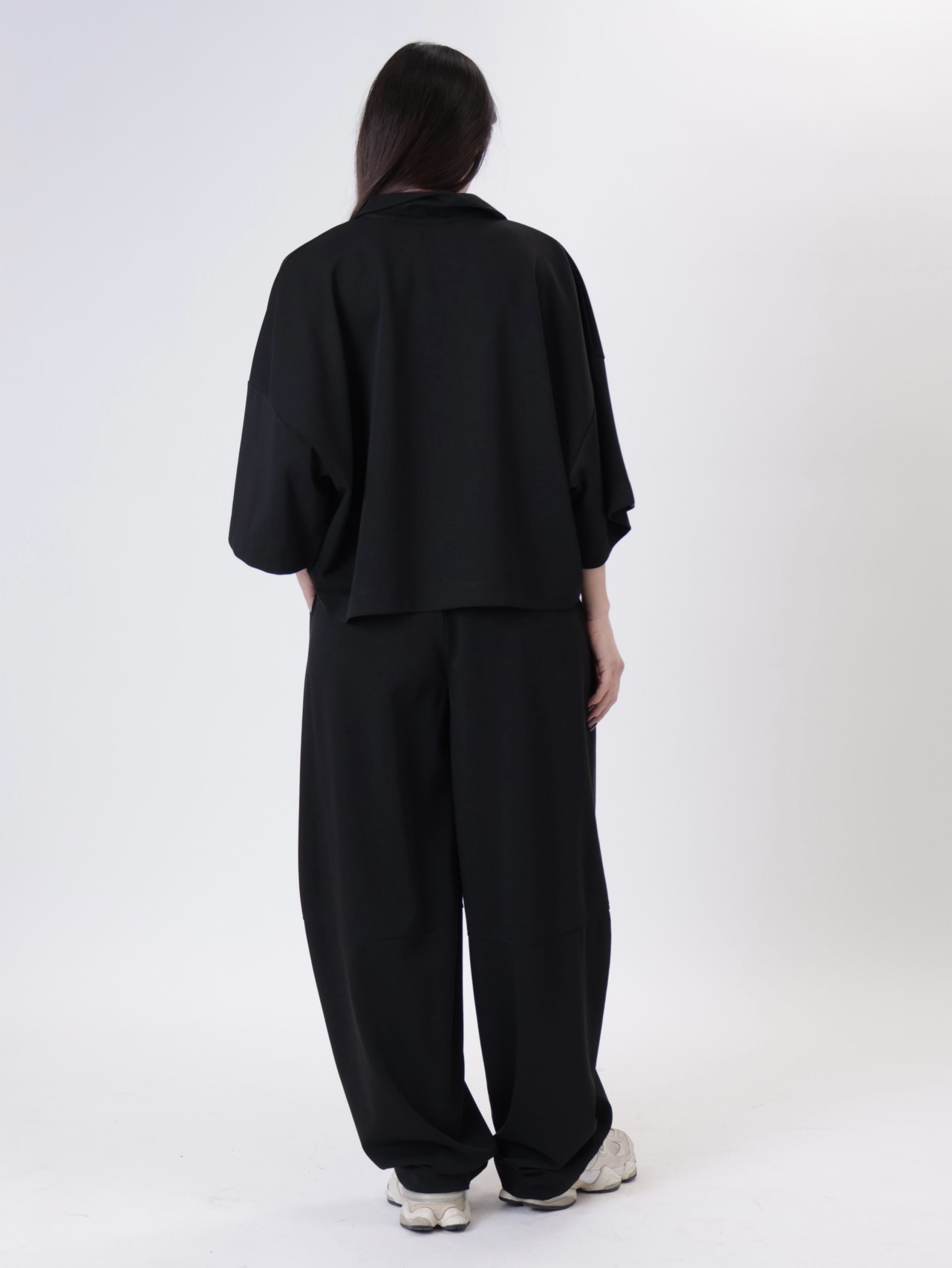 Black agate sweatshirt