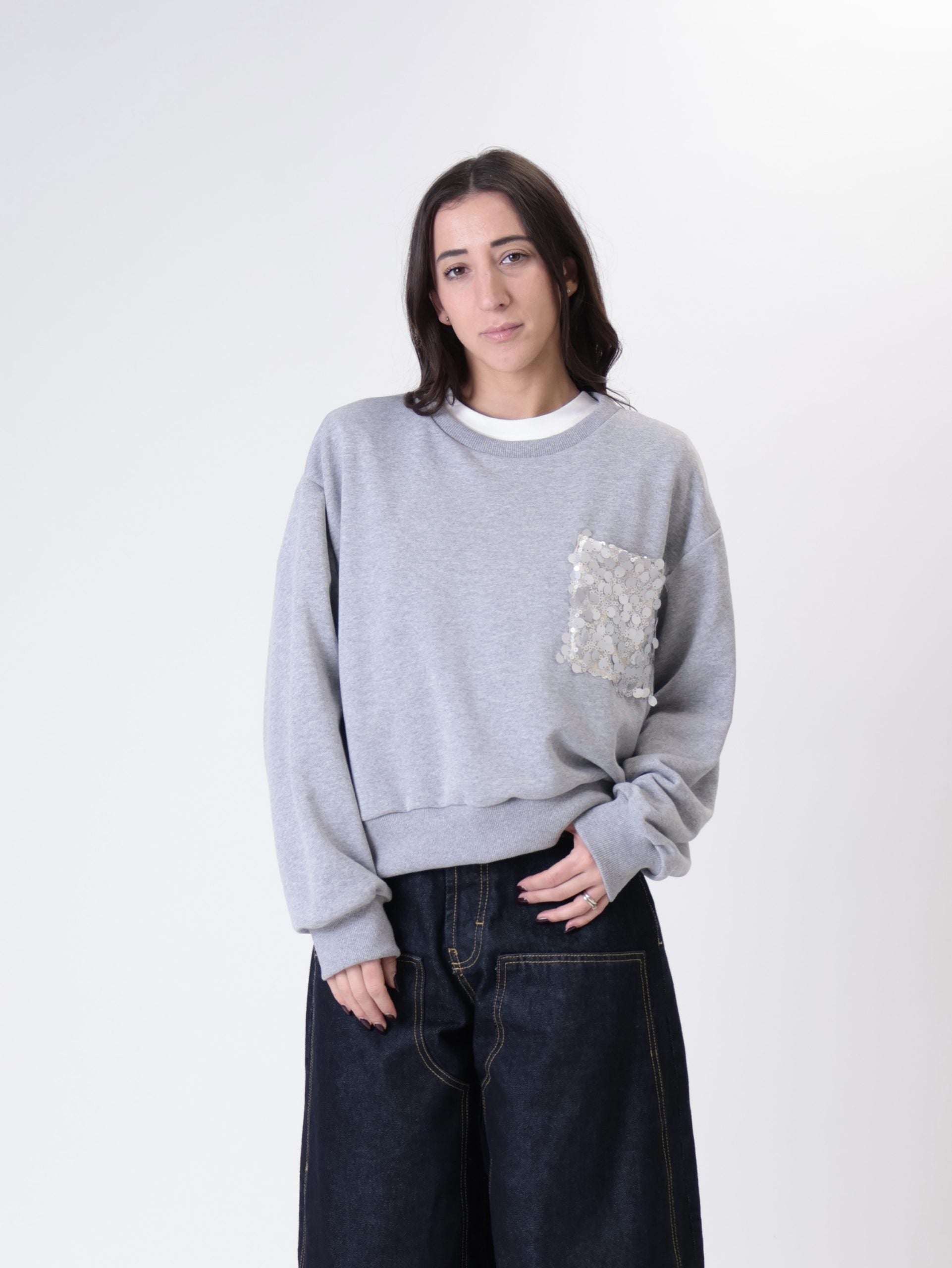 Felpa tasca paillettes grigio