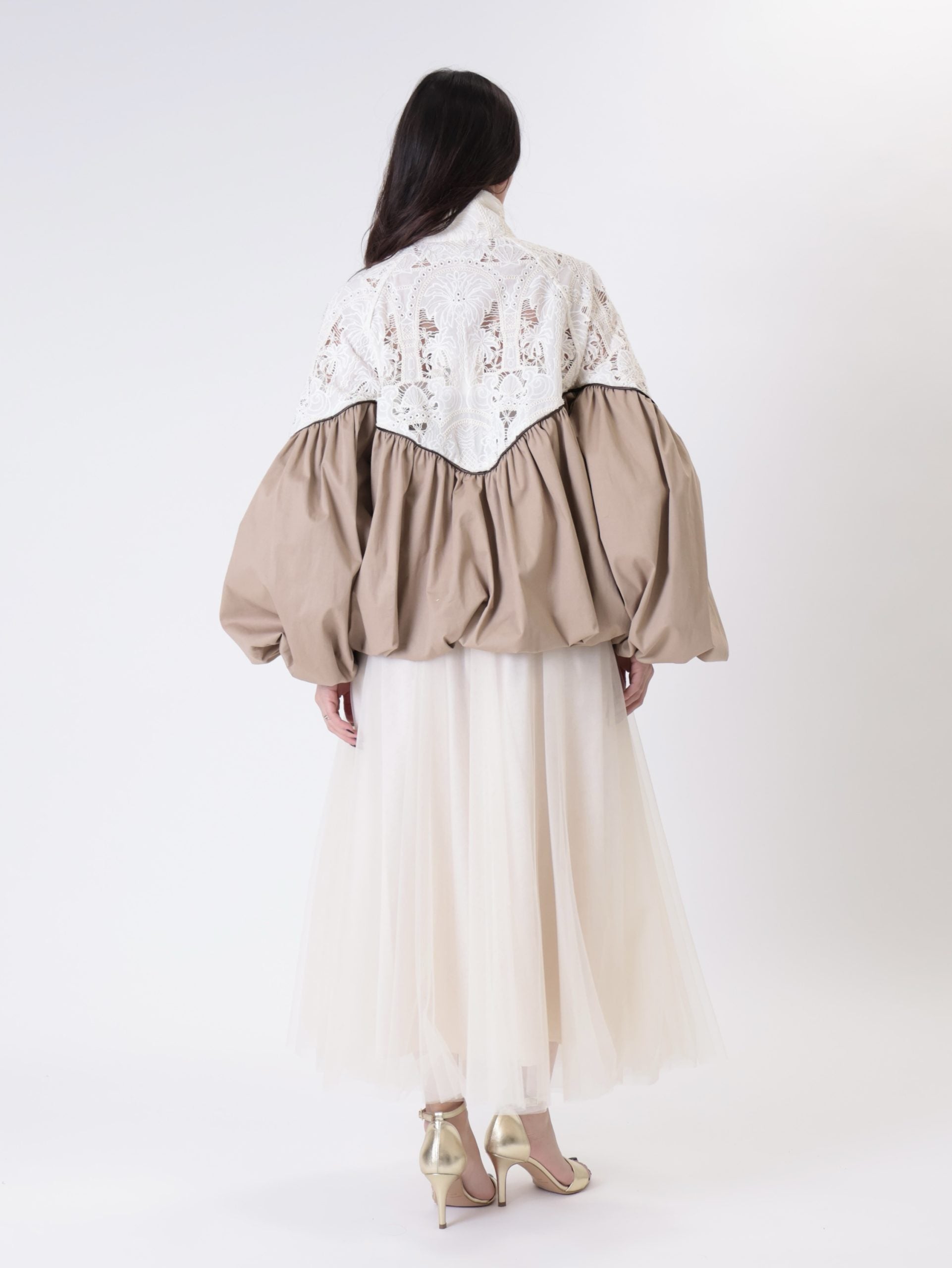Tulle skirt with Chantilly lace