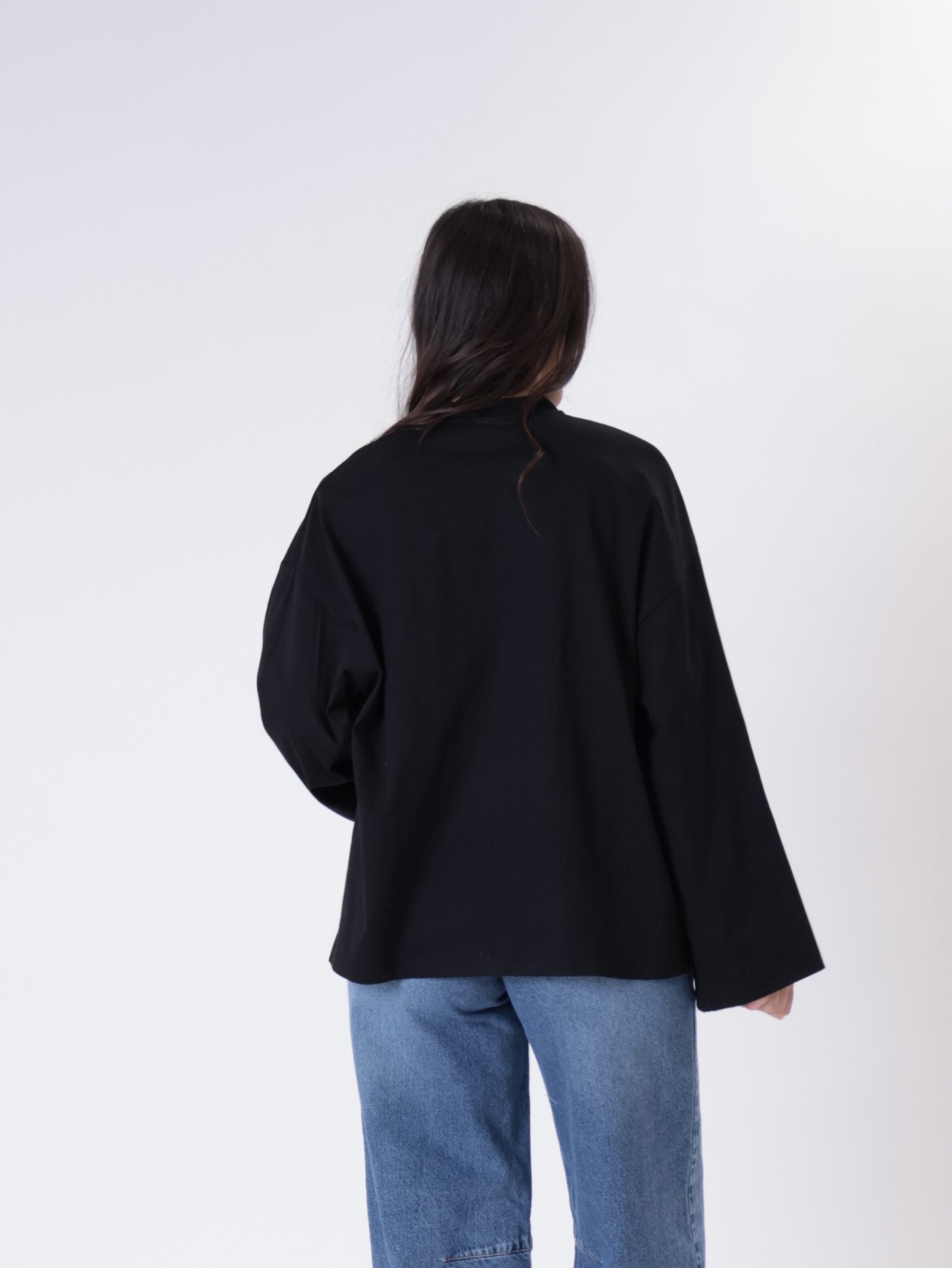 T-shirt m/lunga over nera