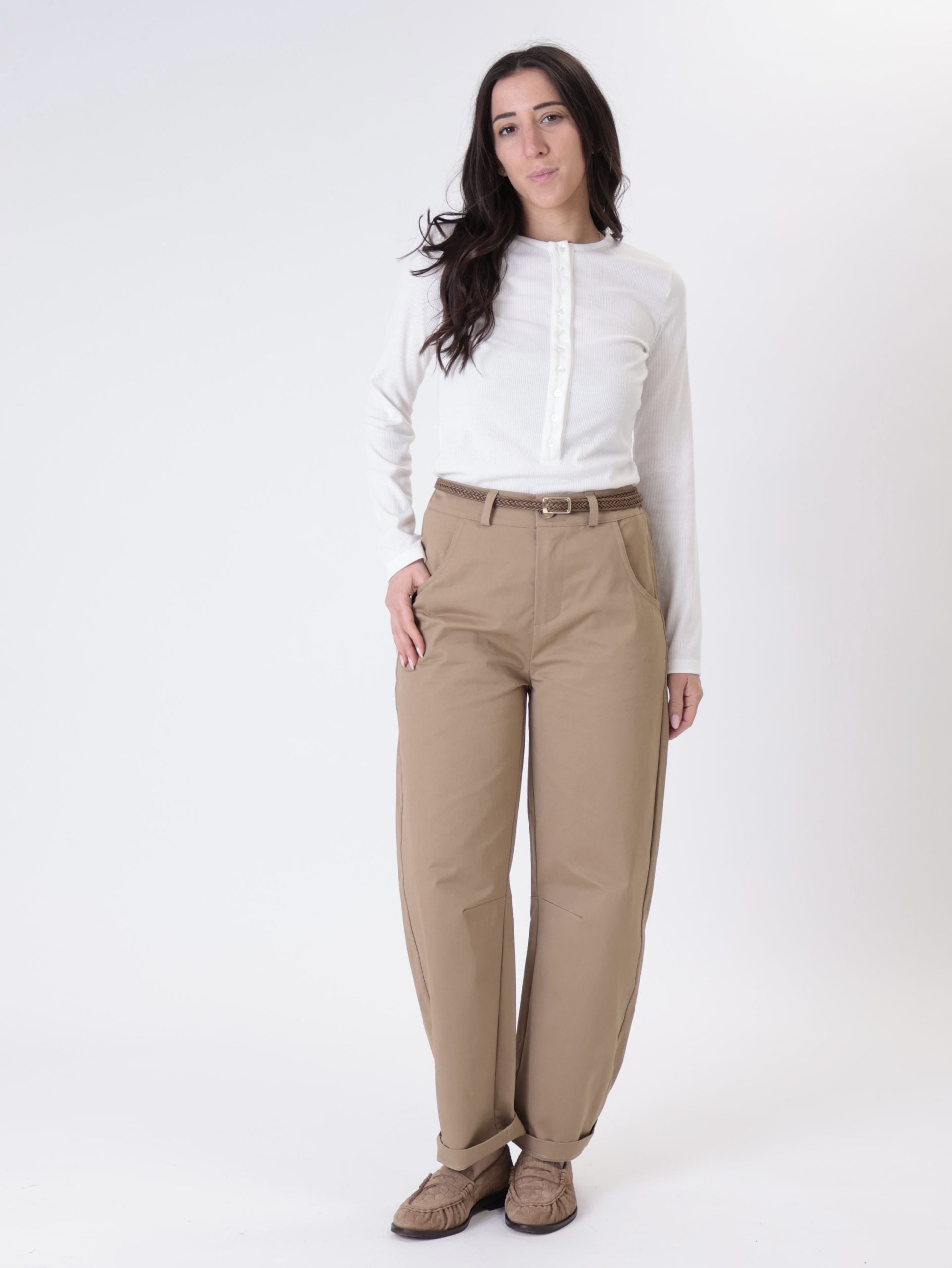 Cotton camel belt trousers