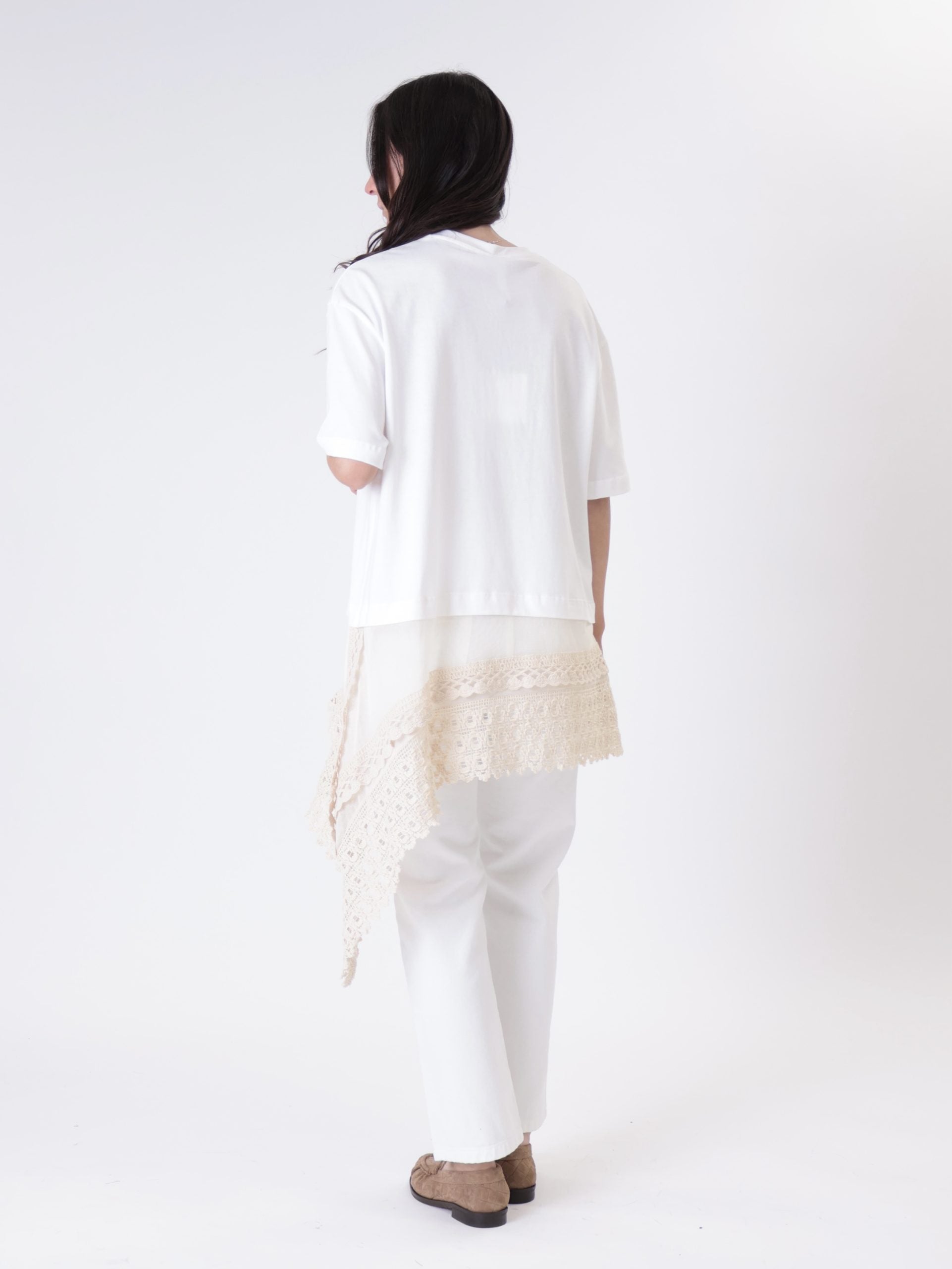 T-shirt fondo ricamo bianco