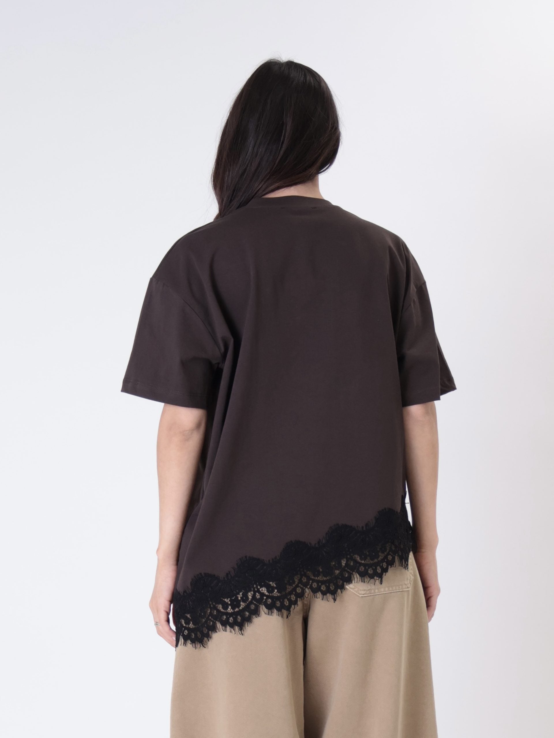 T-shirt svasata pizzo moro