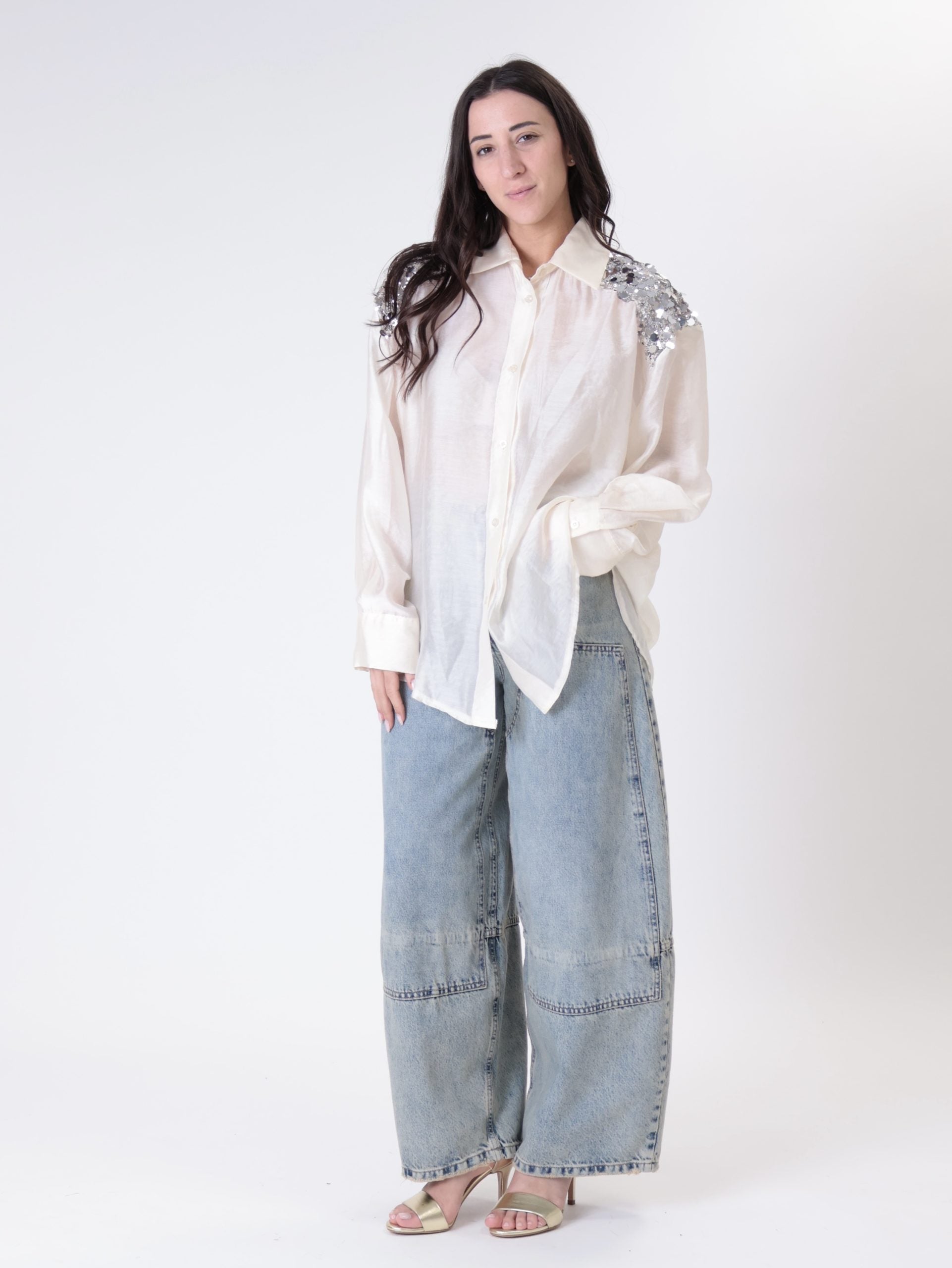 Butter-colored silk-effect shirt with sequined shoulders
