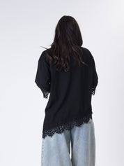 T-shirt svasata manica pizzo nero