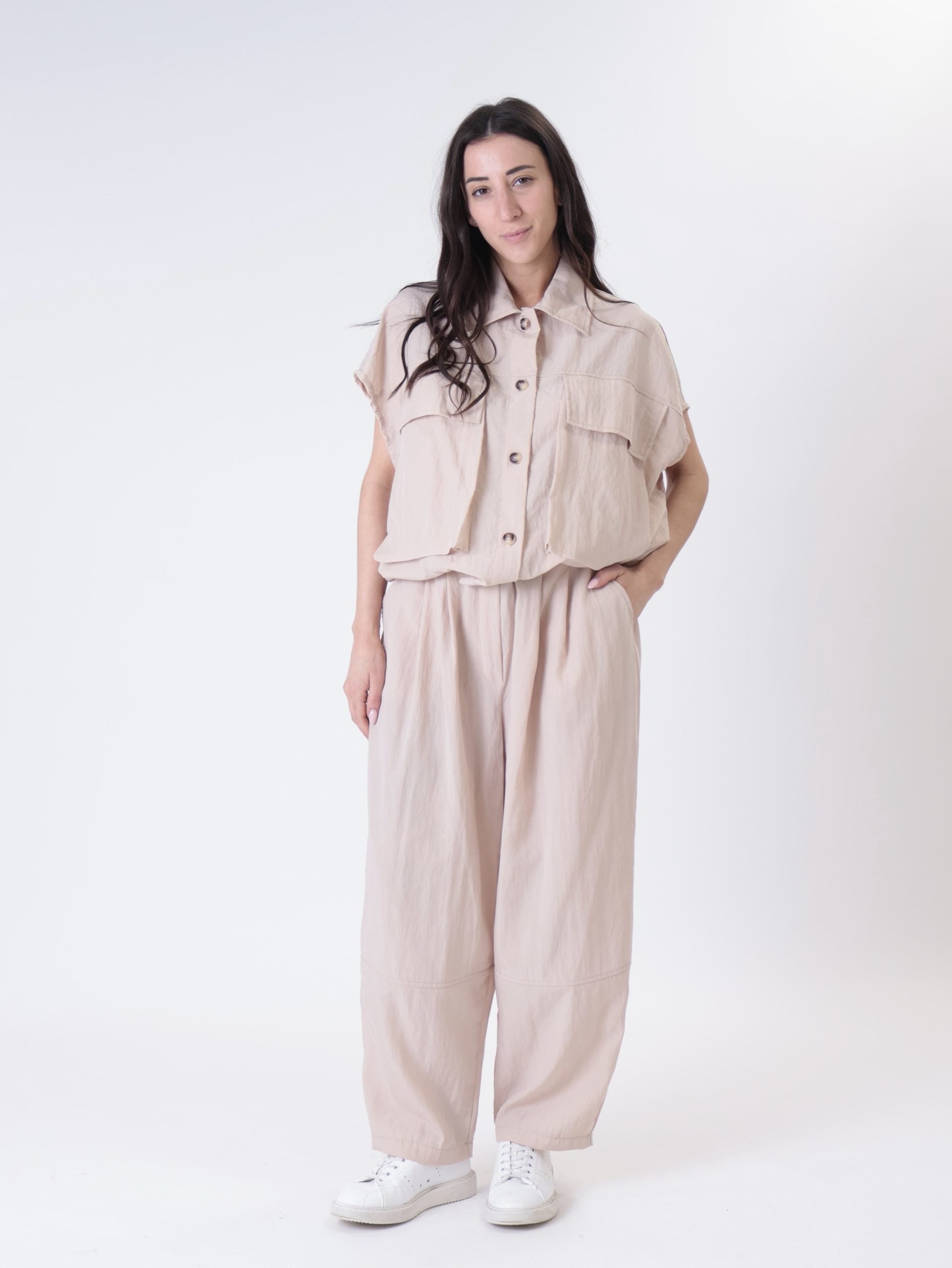 Beige lace trousers