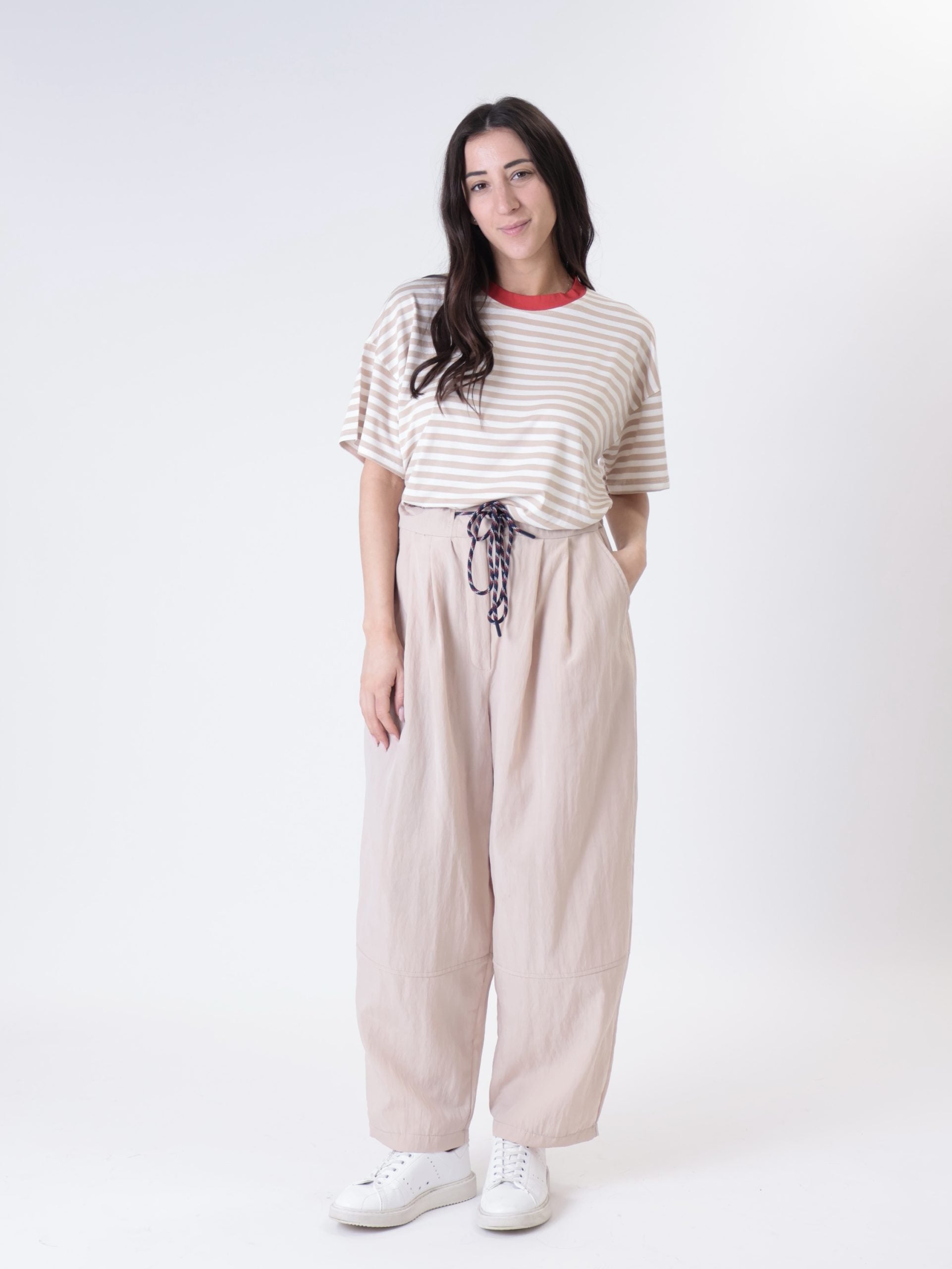 Beige lace trousers