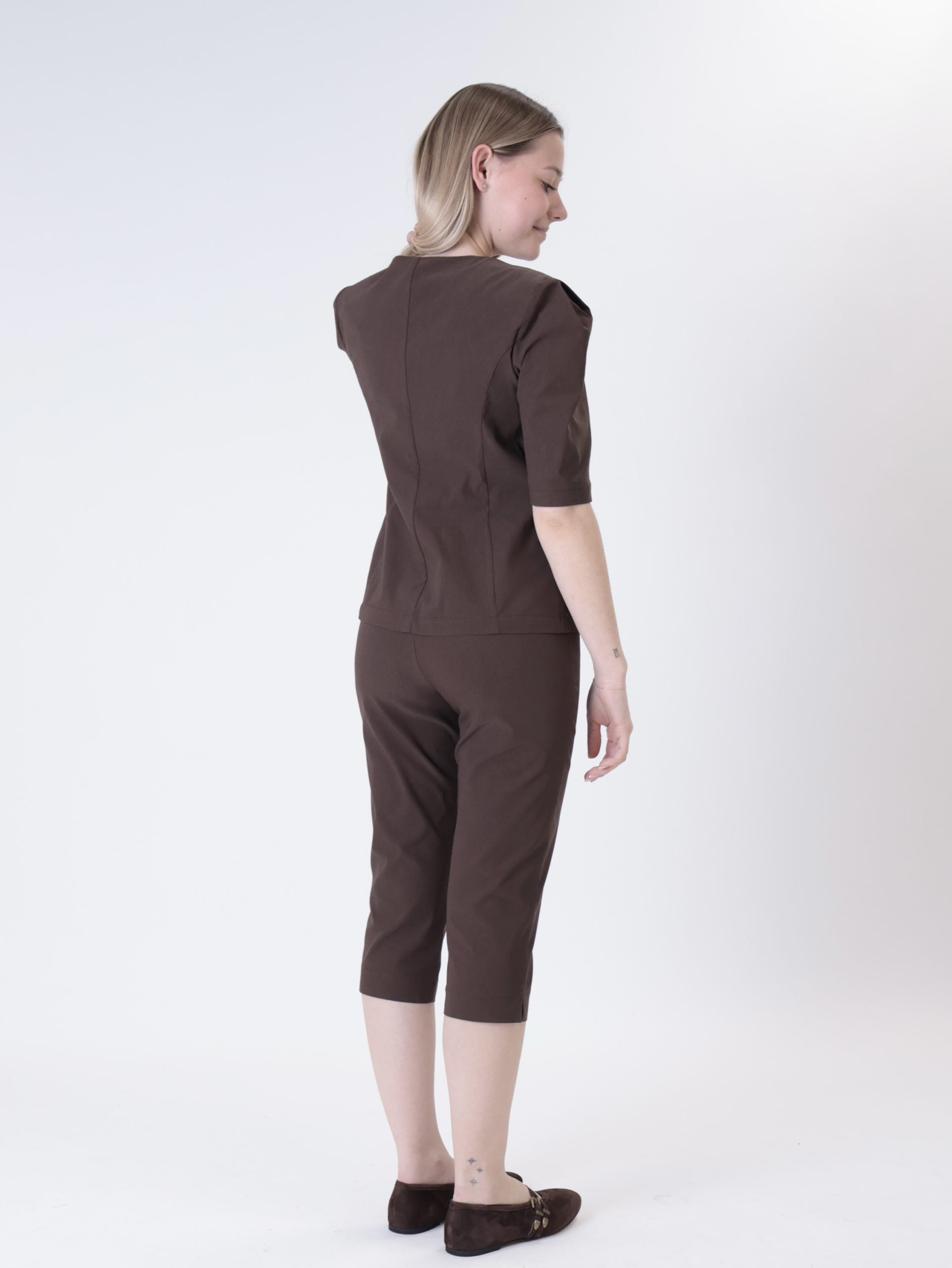 Ele dark brown trousers