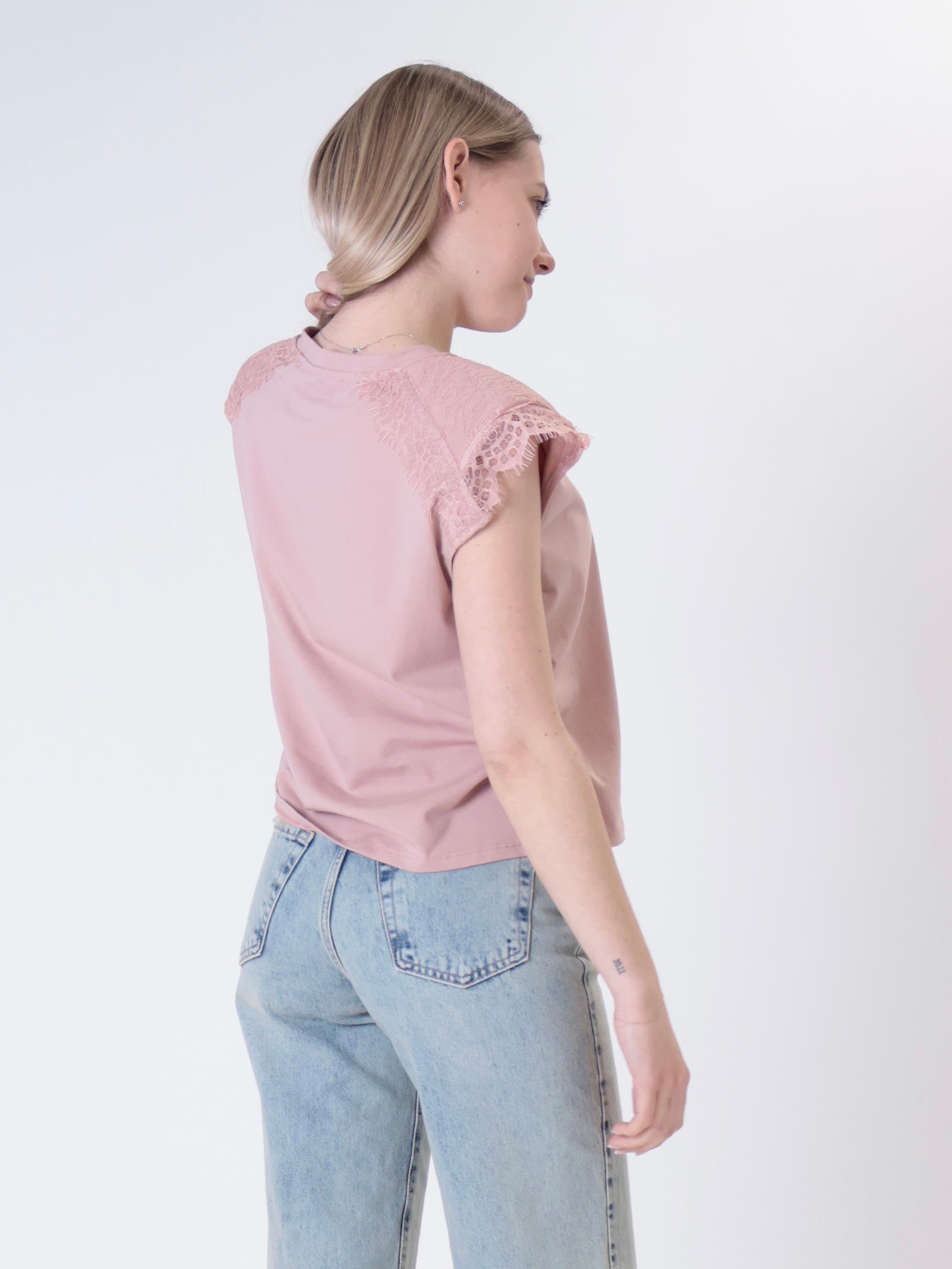T-shirt spalle pizzo rosa