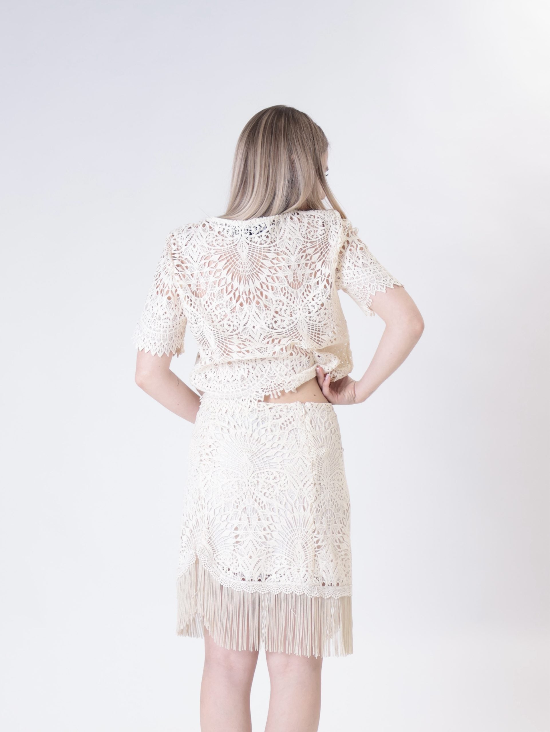 Embroidered butter skirt