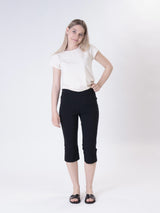 Black capri pants