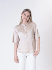 T-shirt over serafino avena