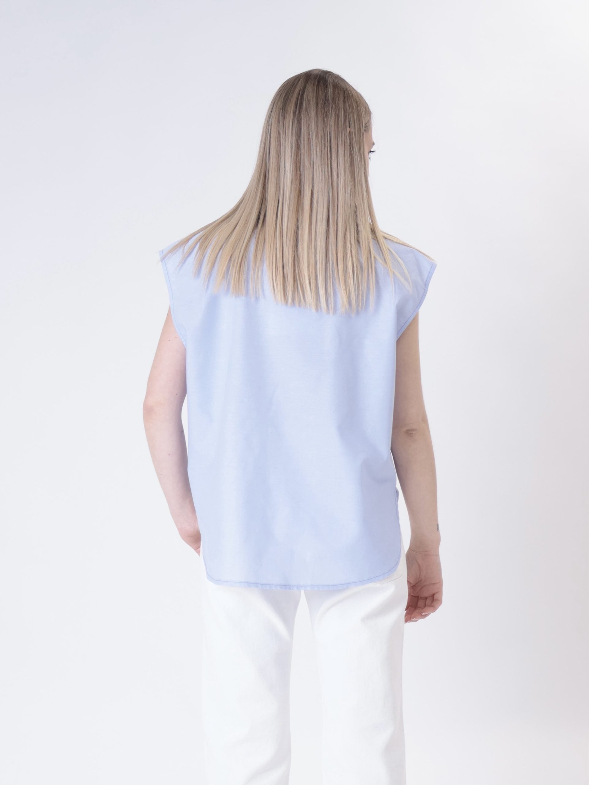 Camicia smanicata tasca rigata pailettes